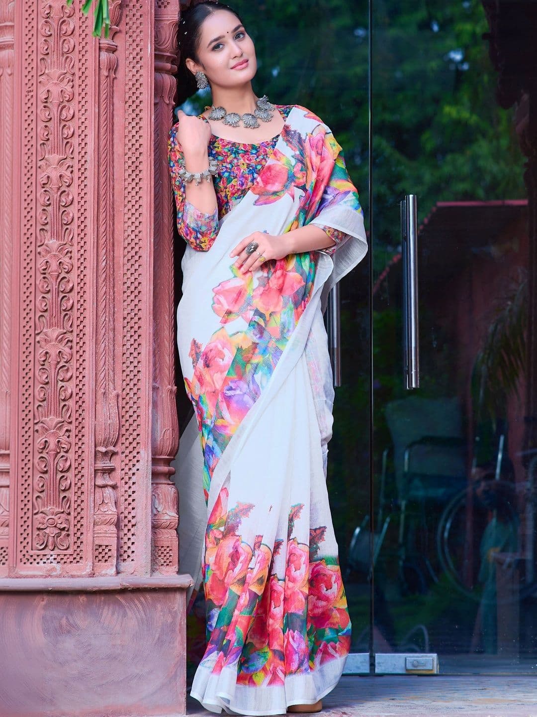MANVAA Floral Saree thumbnail 5