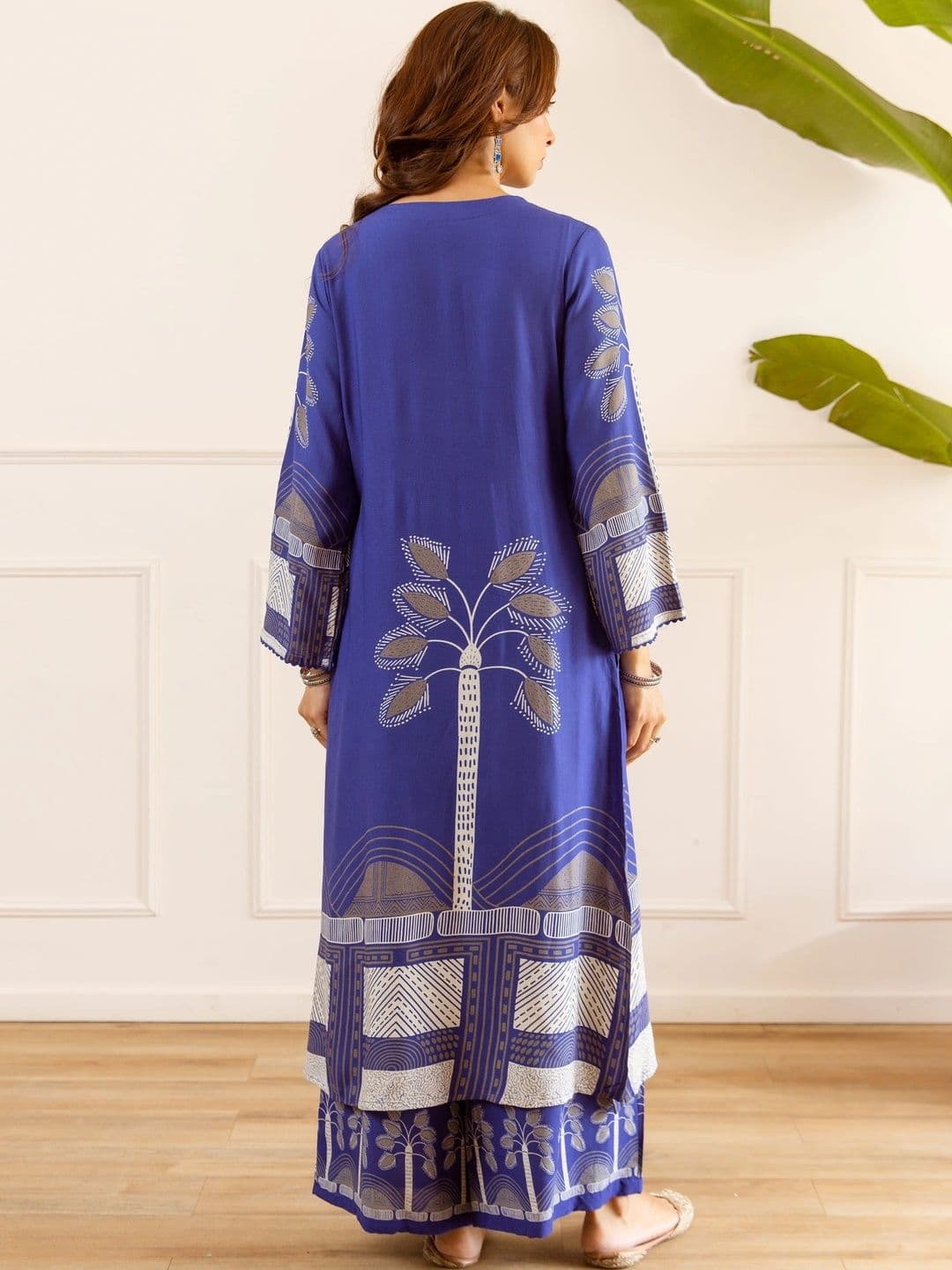 Sangria Women Ethnic Motifs Printed Regular Kurta with Palazzos thumbnail 5