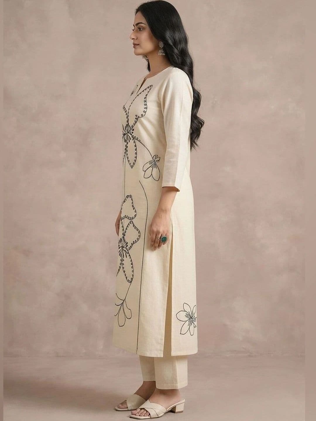 KALINI Women Floral Embroidered Regular Thread Work Kurta with Trousers thumbnail 2