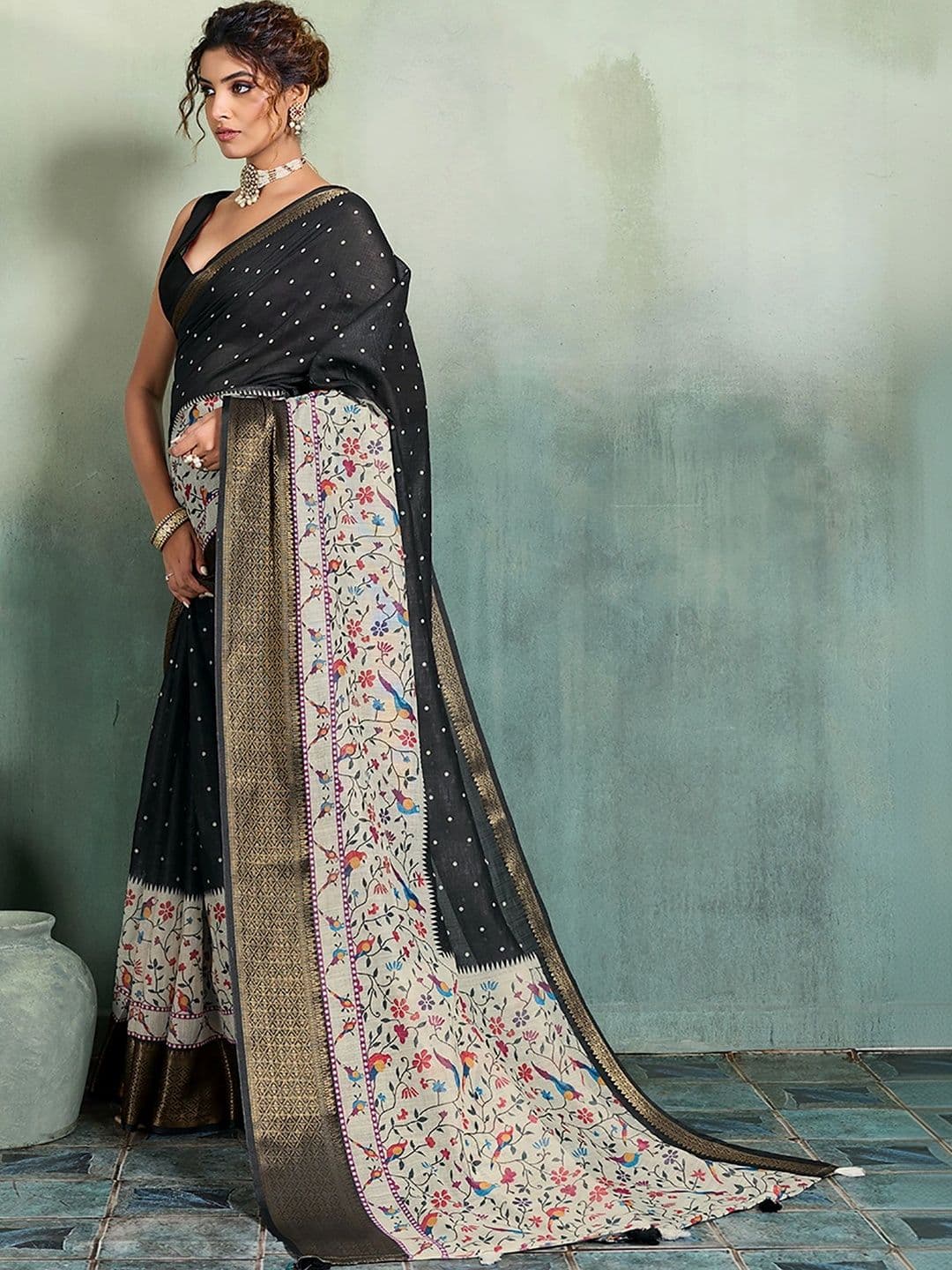 KALINI Floral Zari Designer Block Print Saree thumbnail 6