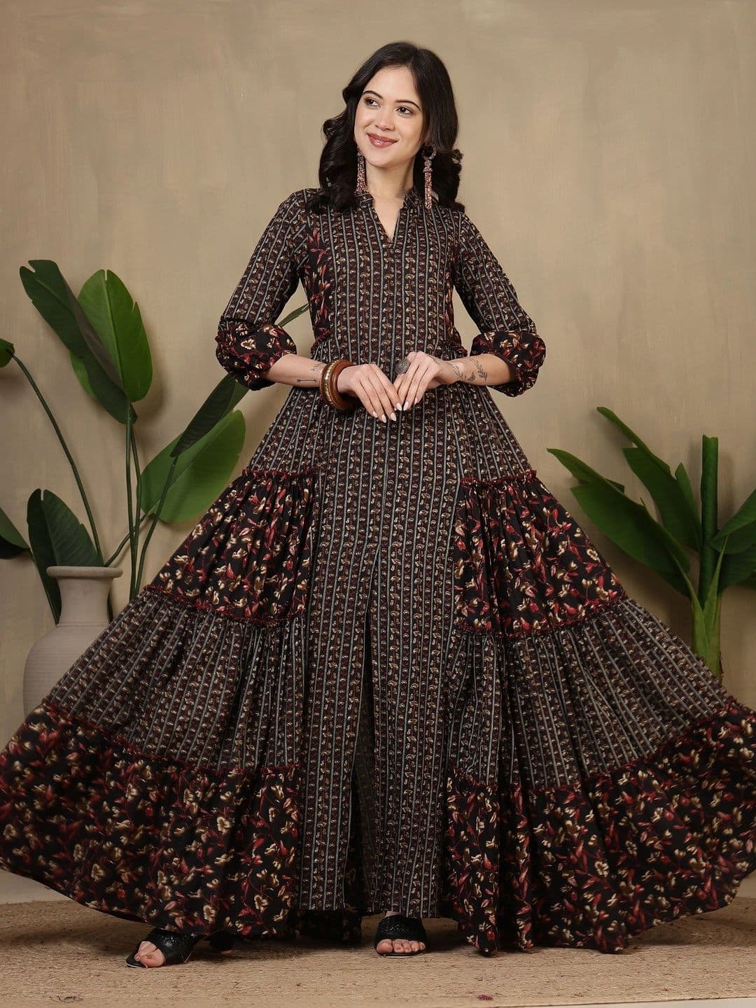 Sangria Women Floral Printed Floral Anarkali Kurta - view 1