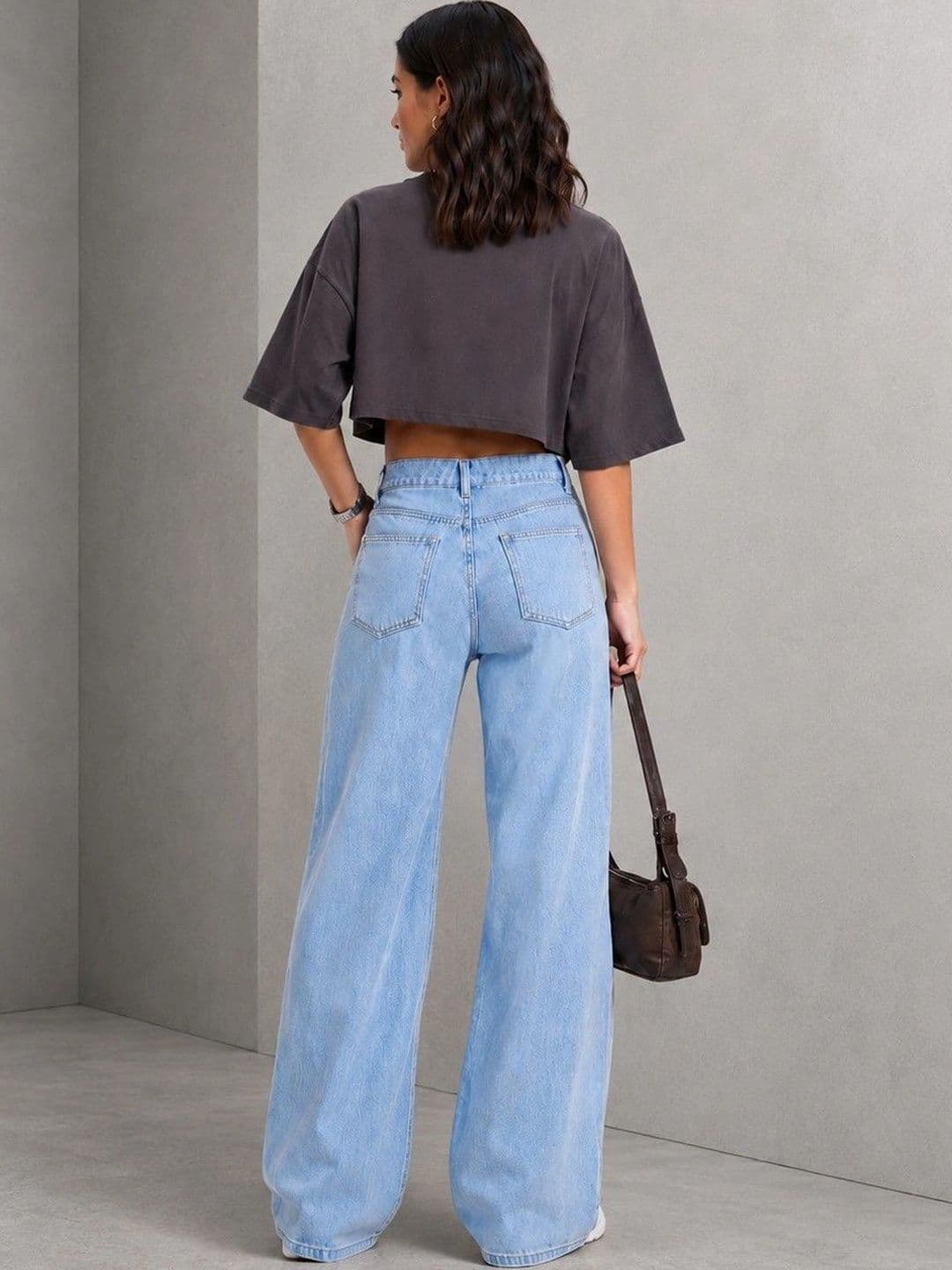 DressBerry Women Comfort Wide Leg High-Rise Light Fade Stretchable Jeans thumbnail 4