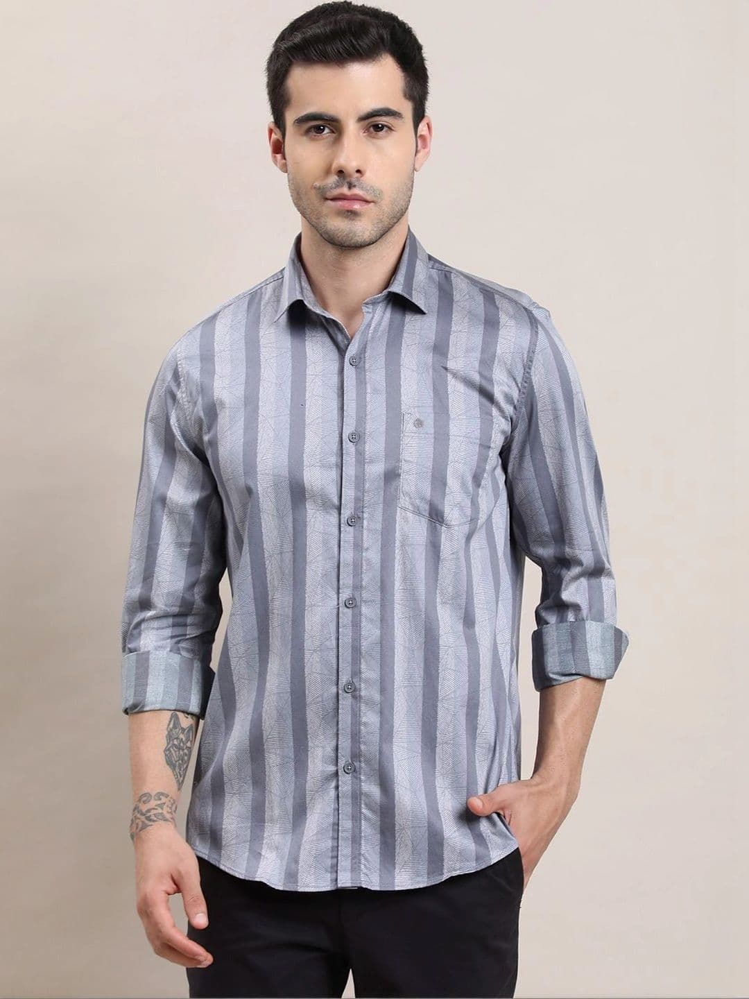 Turtle Men Relaxed Slim Fit Striped Casual Shirt - view 1