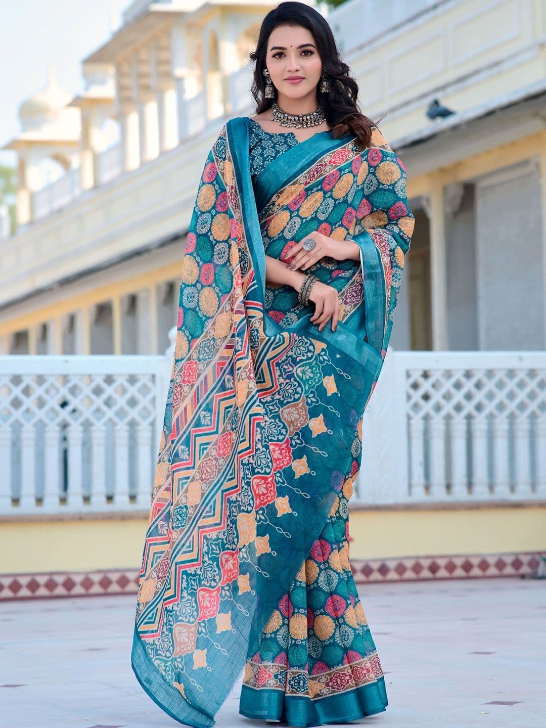 MANVAA Floral Saree thumbnail 4