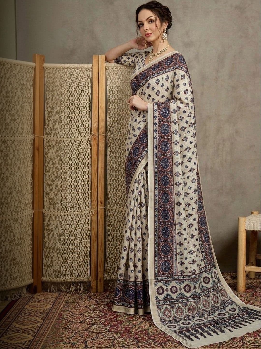 AARYAN SAREES Gadwal Saree thumbnail 4