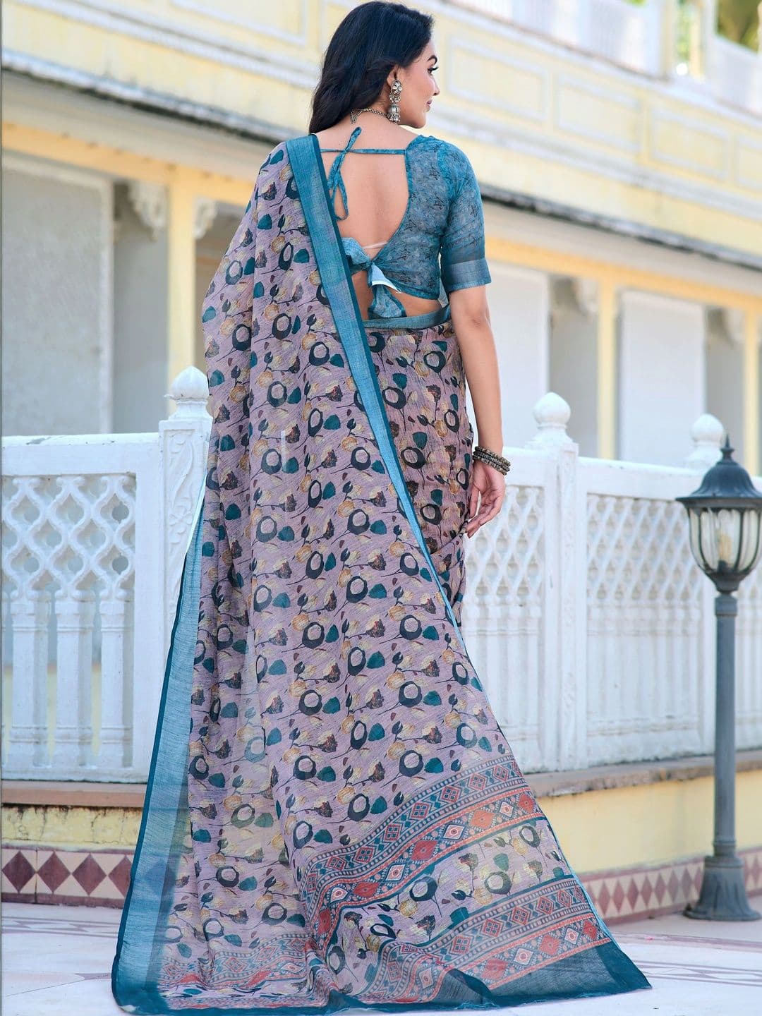 Maroosh Floral Saree thumbnail 4