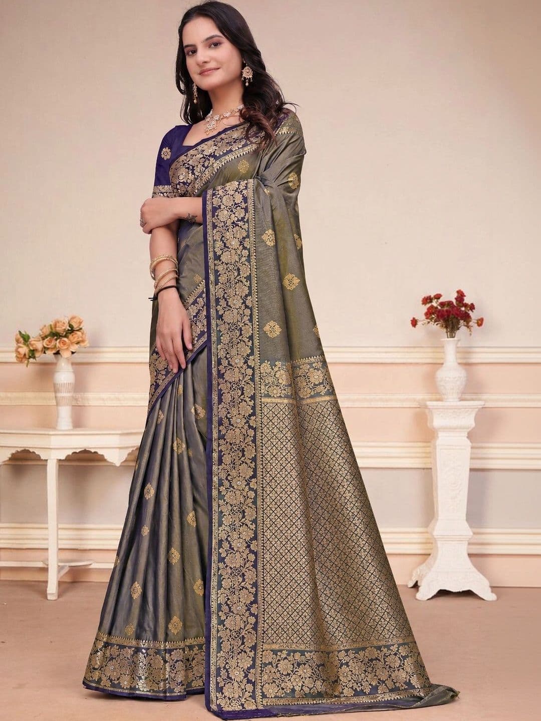 RANGREET Ethnic Motifs Saree thumbnail 5