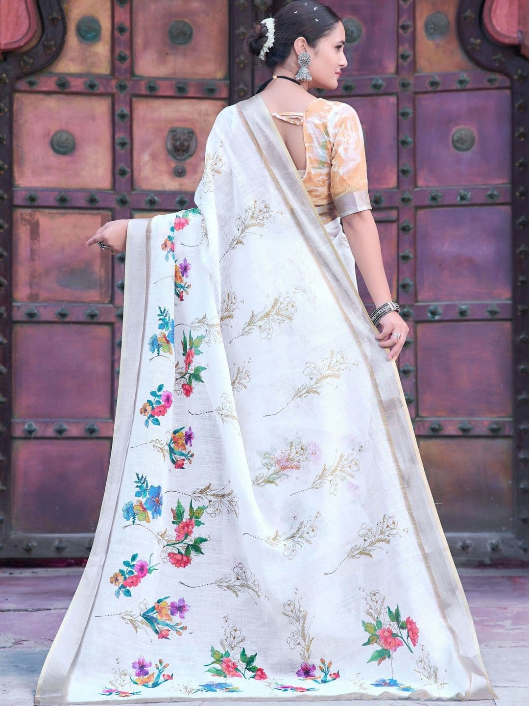 MANVAA Floral Saree thumbnail 2