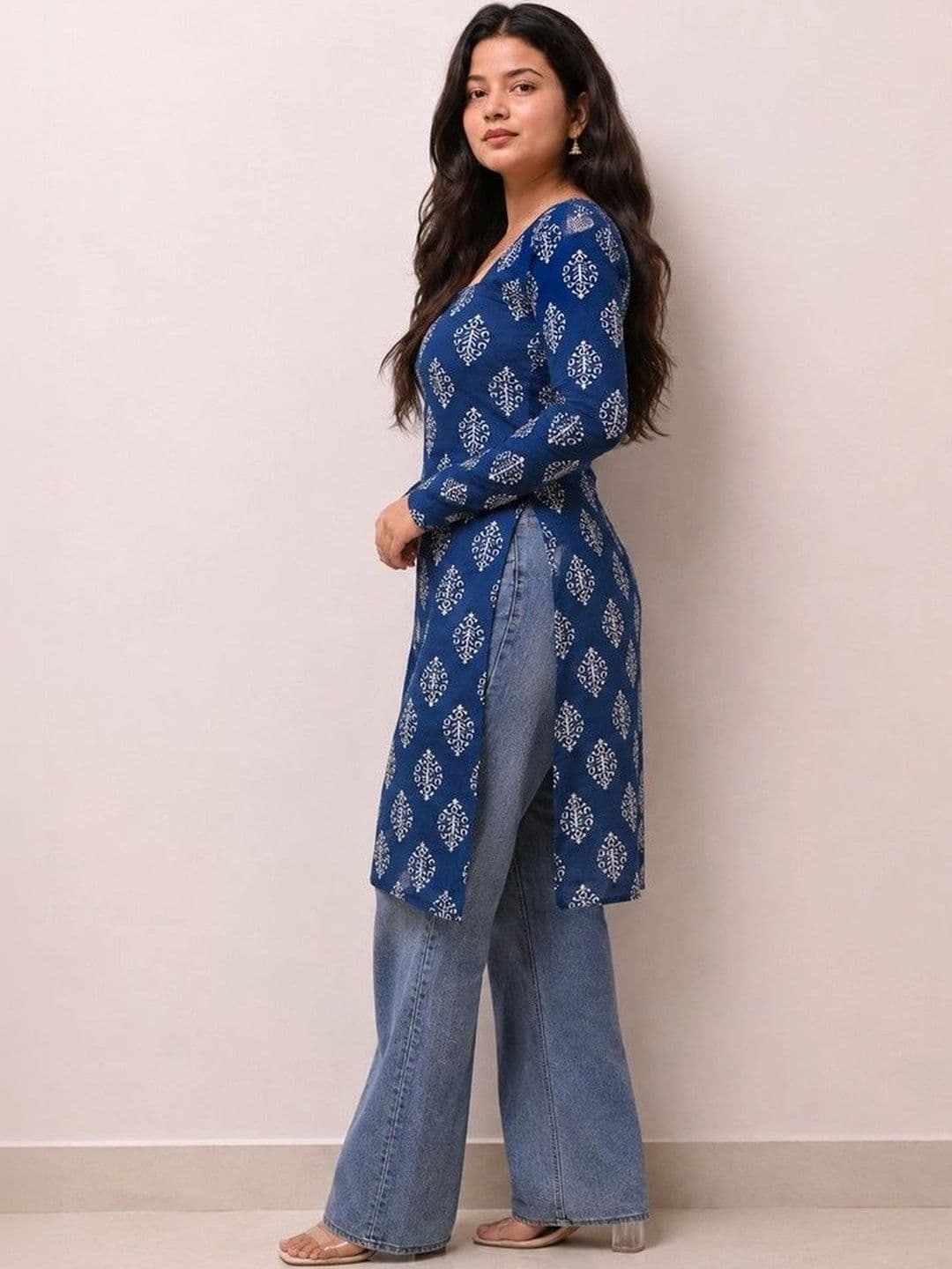 SHRISTHVAN Women Ethnic Motifs Printed Indie Prints Kurta thumbnail 3
