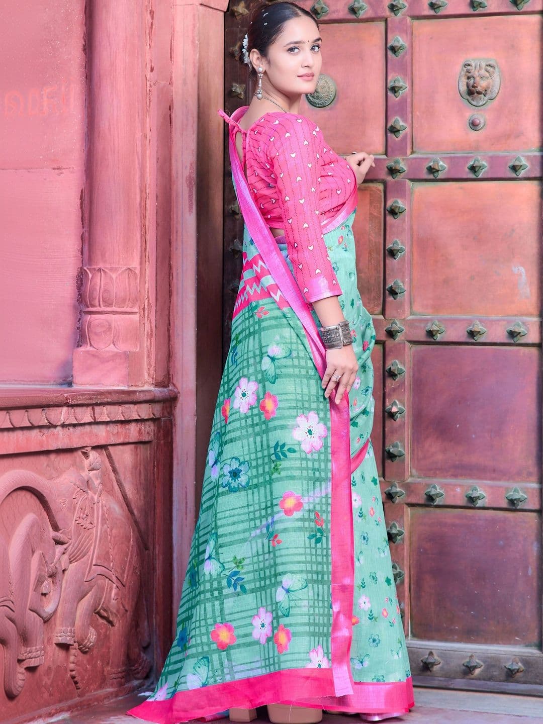 MANVAA Floral Saree thumbnail 7