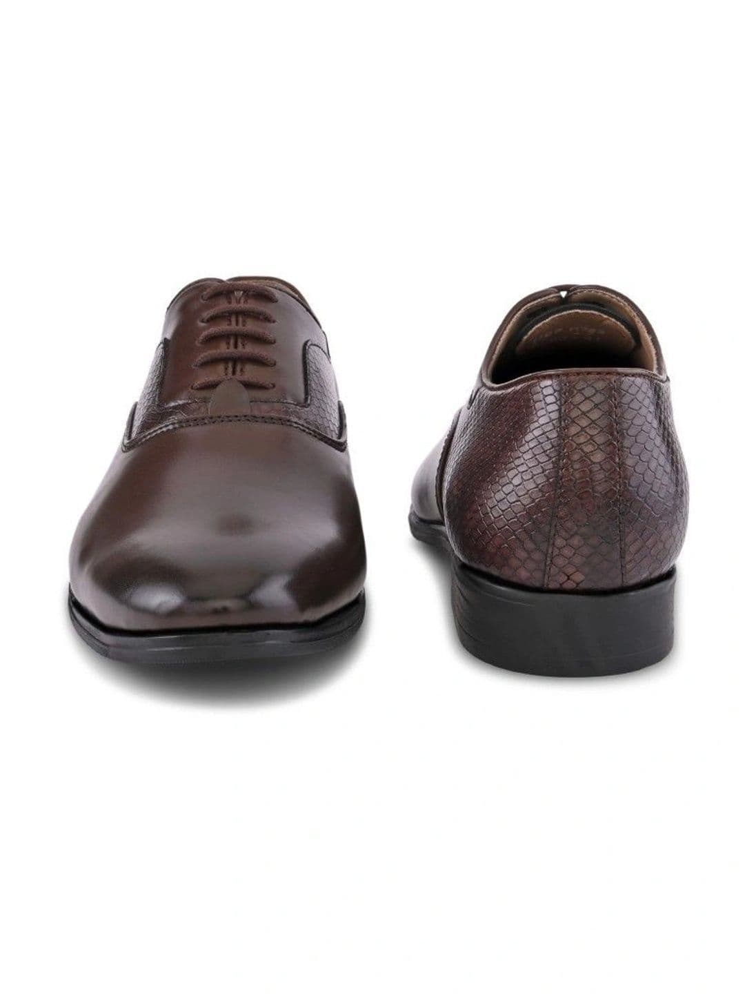 House of Pataudi Men Textured Formal Oxfords thumbnail 4