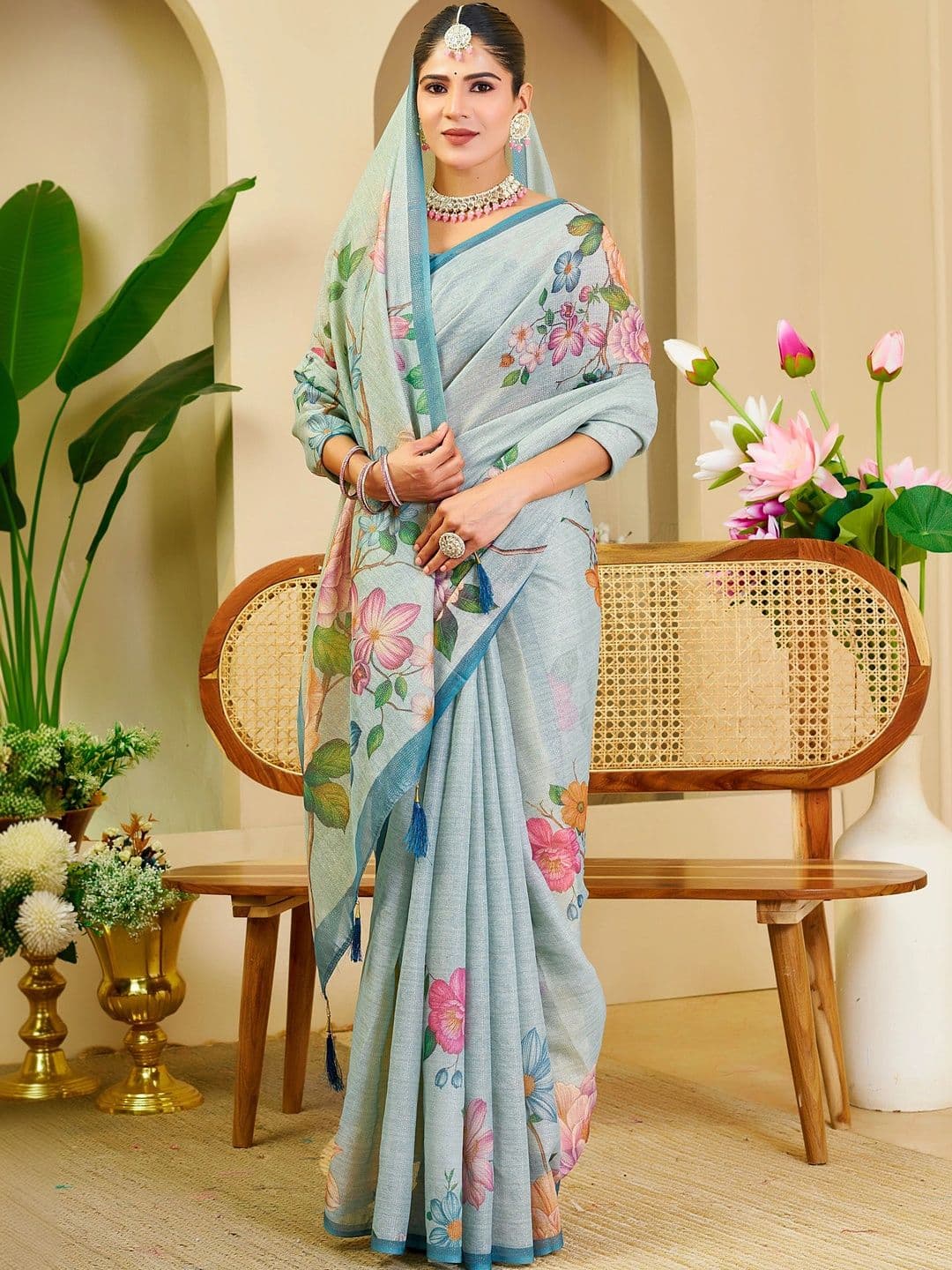 MANVAA Women Floral Silk Cotton Handloom Saree thumbnail 5
