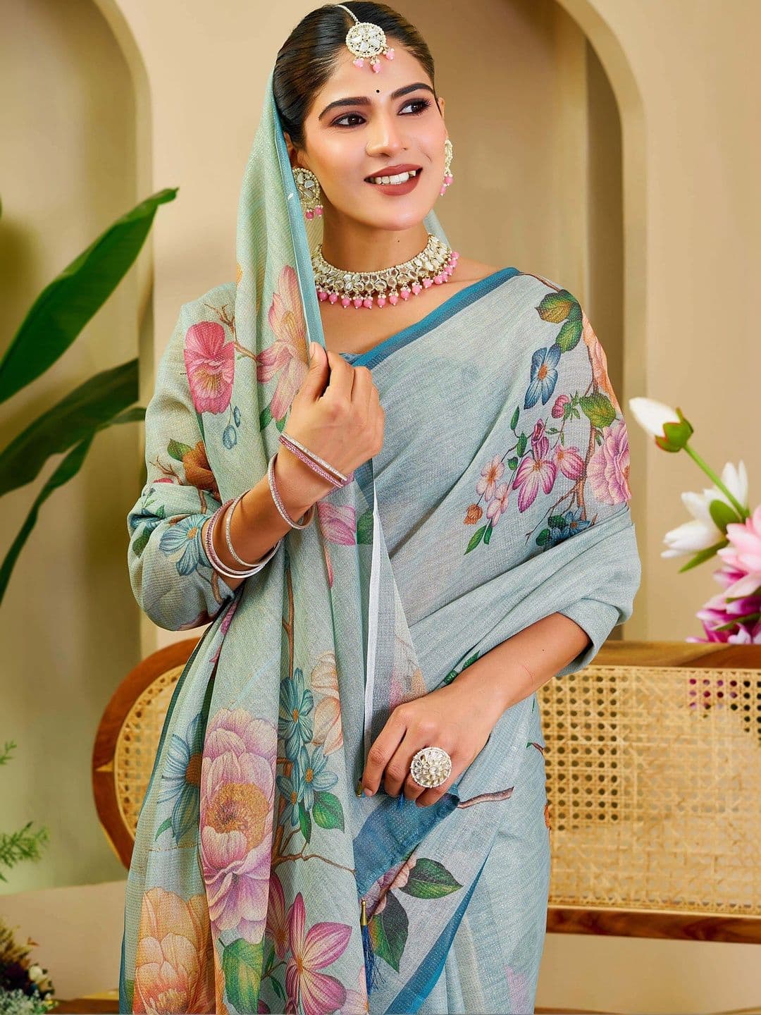 Maroosh Floral Silk Cotton Handloom Saree thumbnail 2