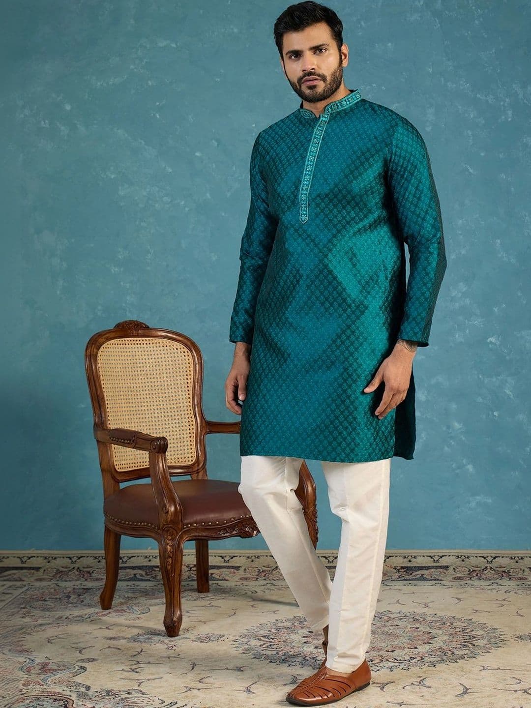House of Pataudi Men Thread Work Kurta thumbnail 7