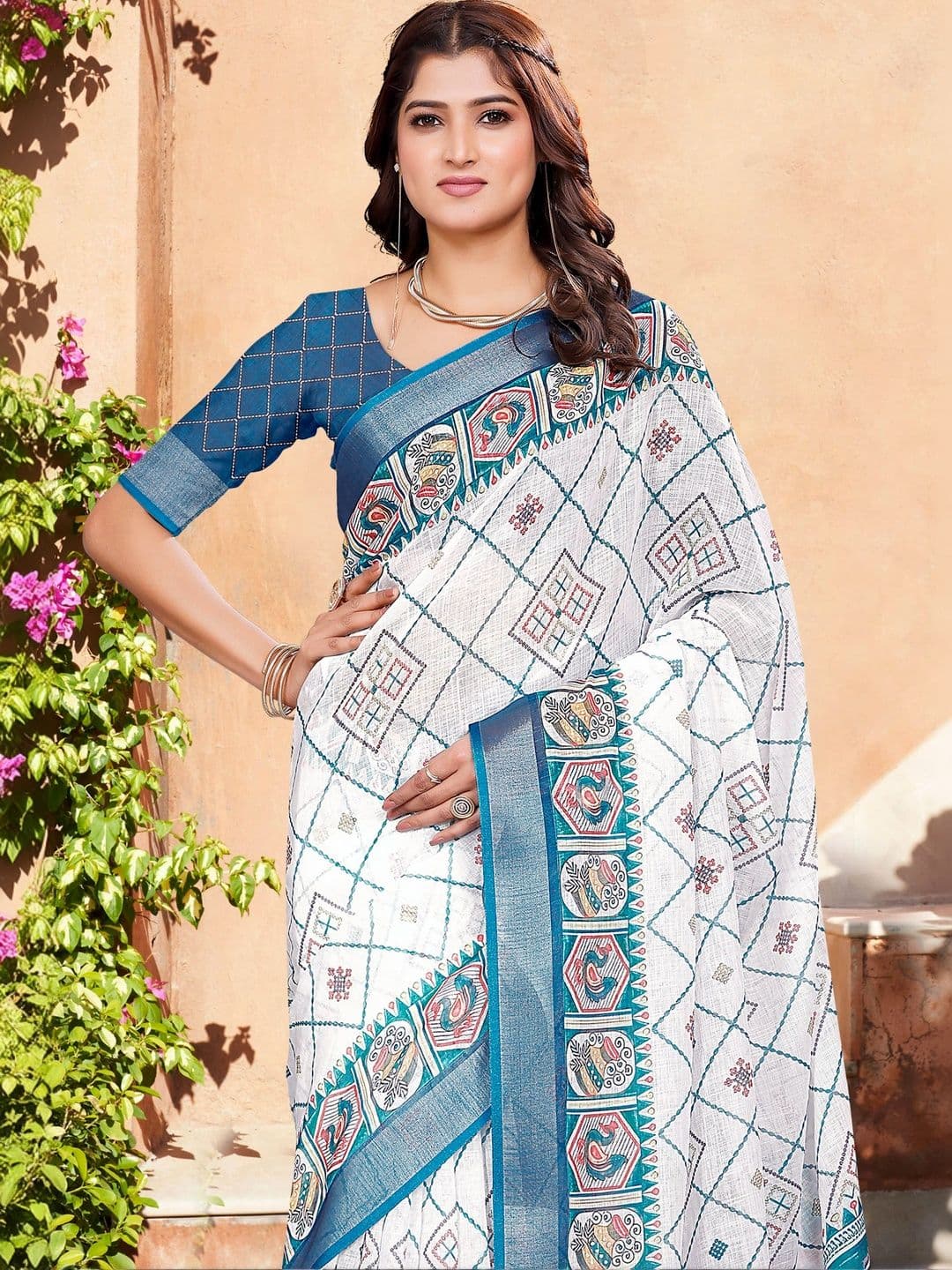 MANVAA Women Floral Saree thumbnail 2