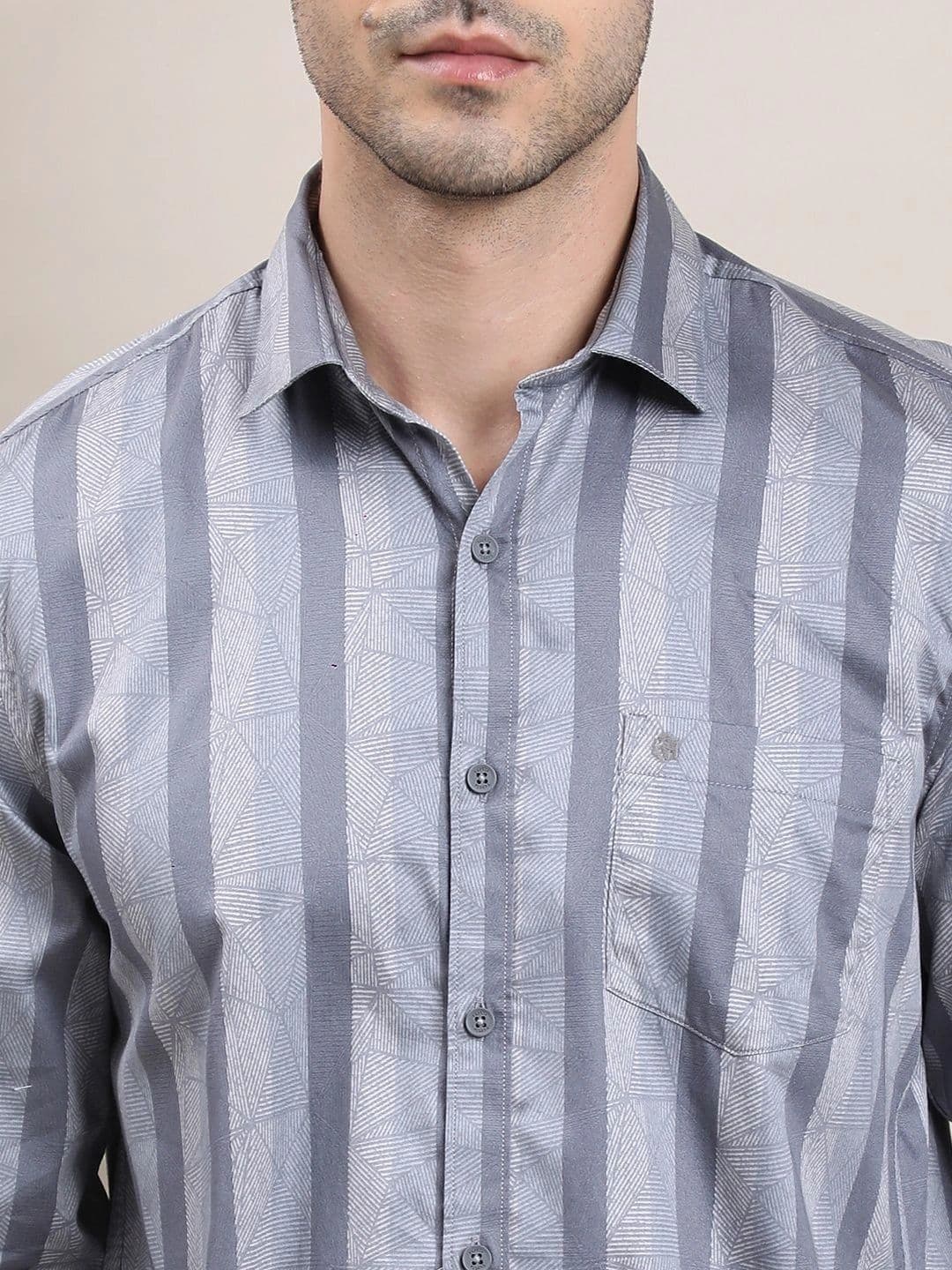 Turtle Men Relaxed Slim Fit Striped Casual Shirt thumbnail 2