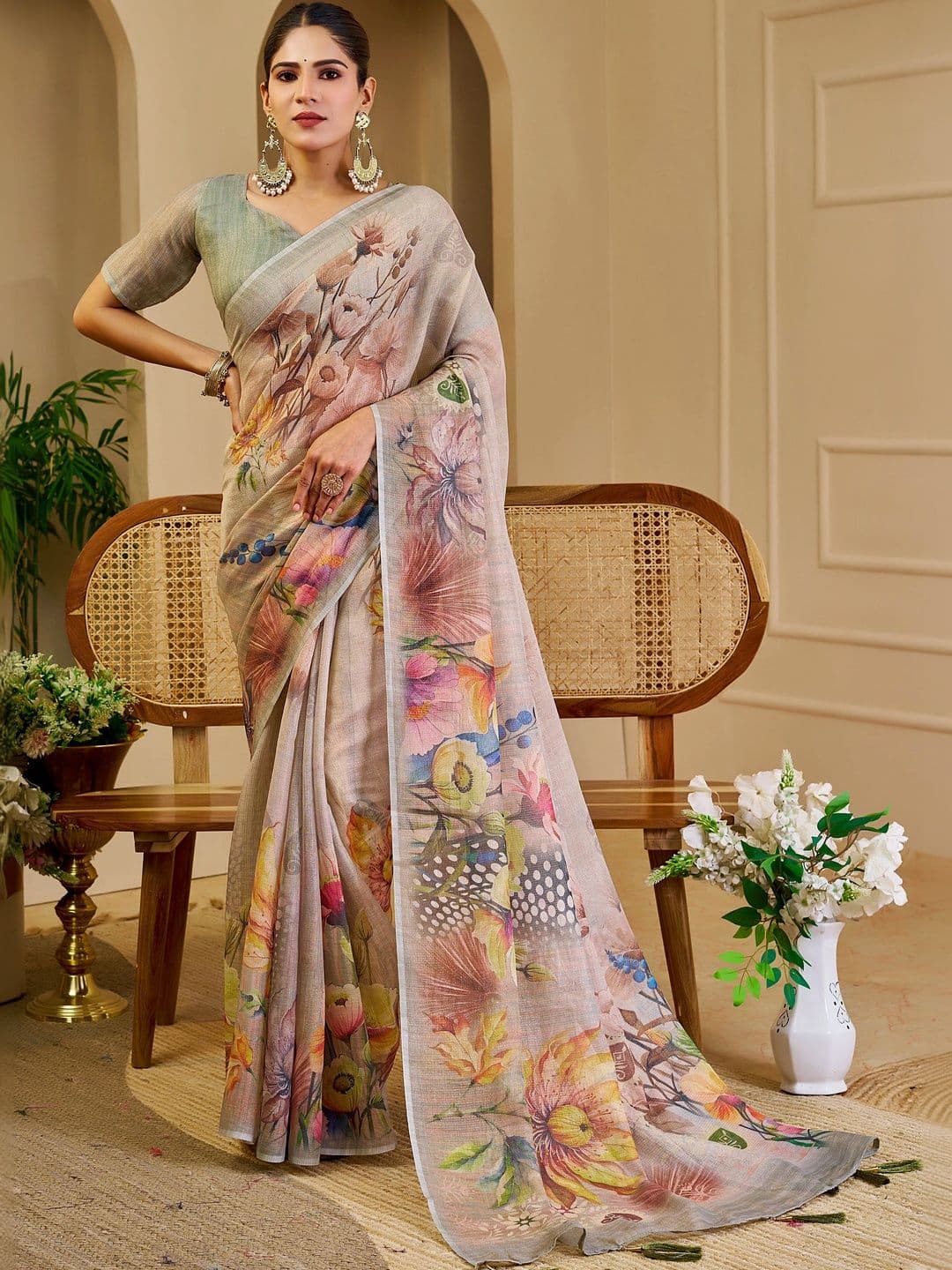 MANVAA Women Floral Printed Silk Cotton Handloom Saree thumbnail 7