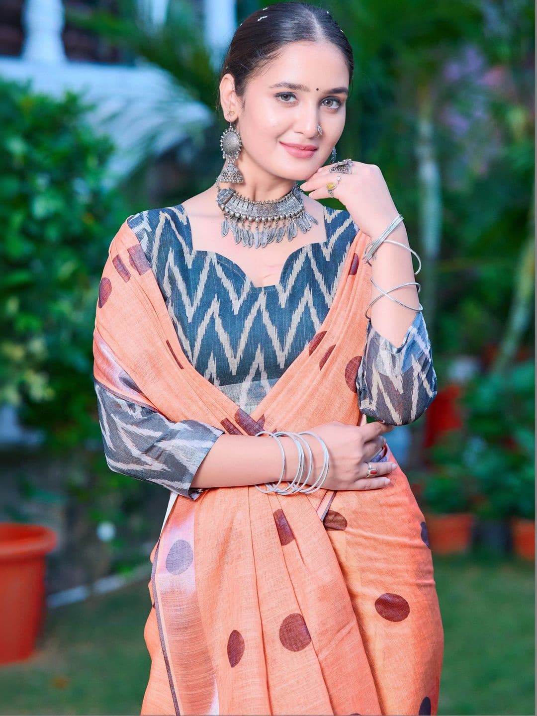 Maroosh Polka Dot Fusion Saree thumbnail 7