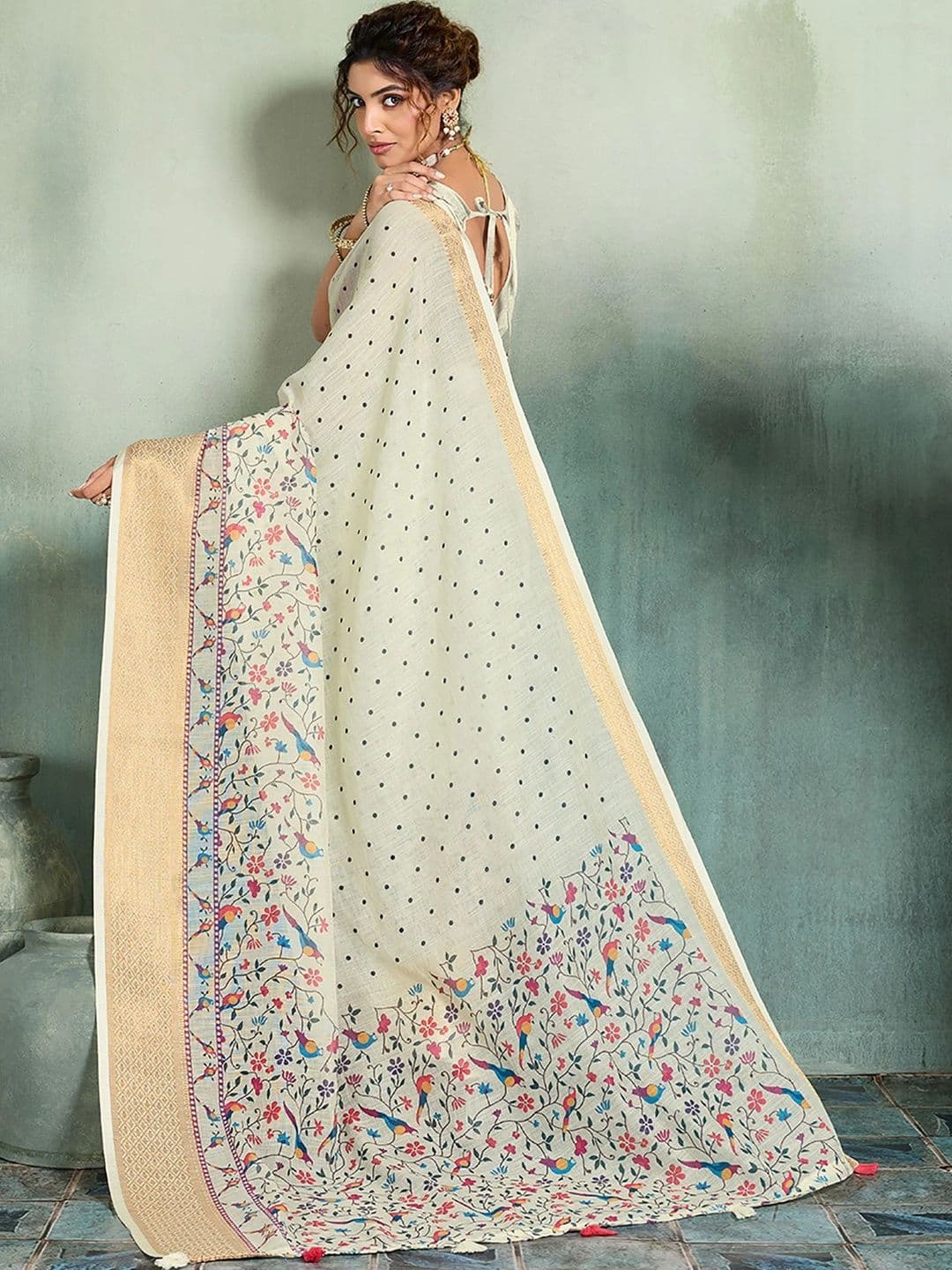 KALINI Women Designer Block Print Saree thumbnail 3