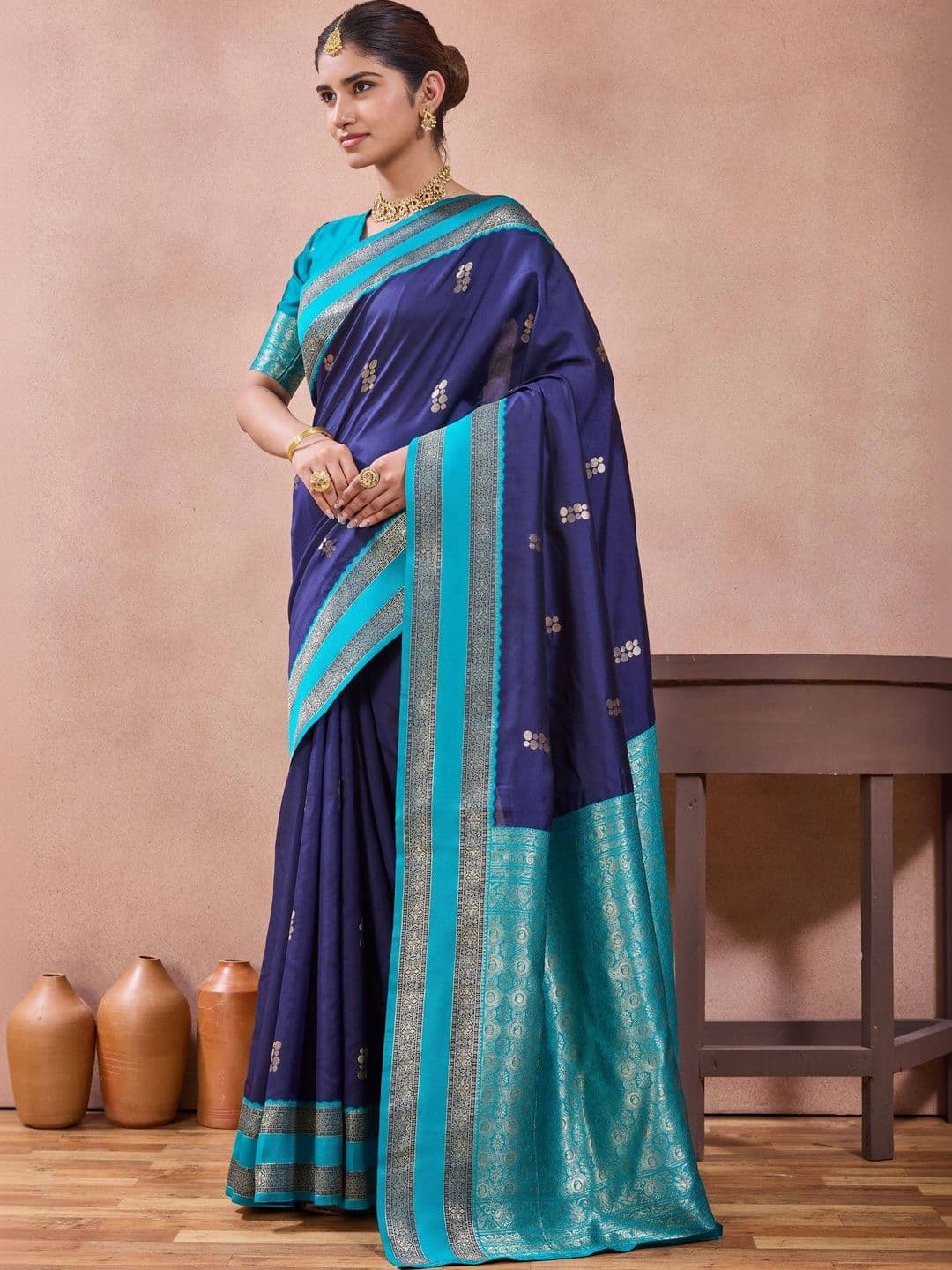 Maharanga  Women Zari Silk Blend Kota Saree thumbnail 7
