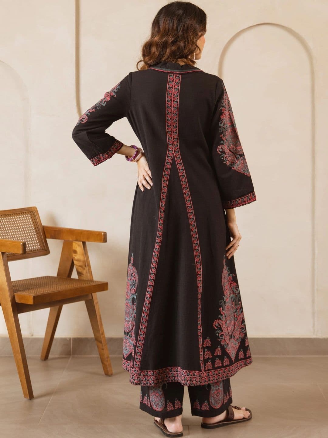 Sangria Women Paisley Embroidered Angrakha Thread Work Kurta with Trousers thumbnail 2