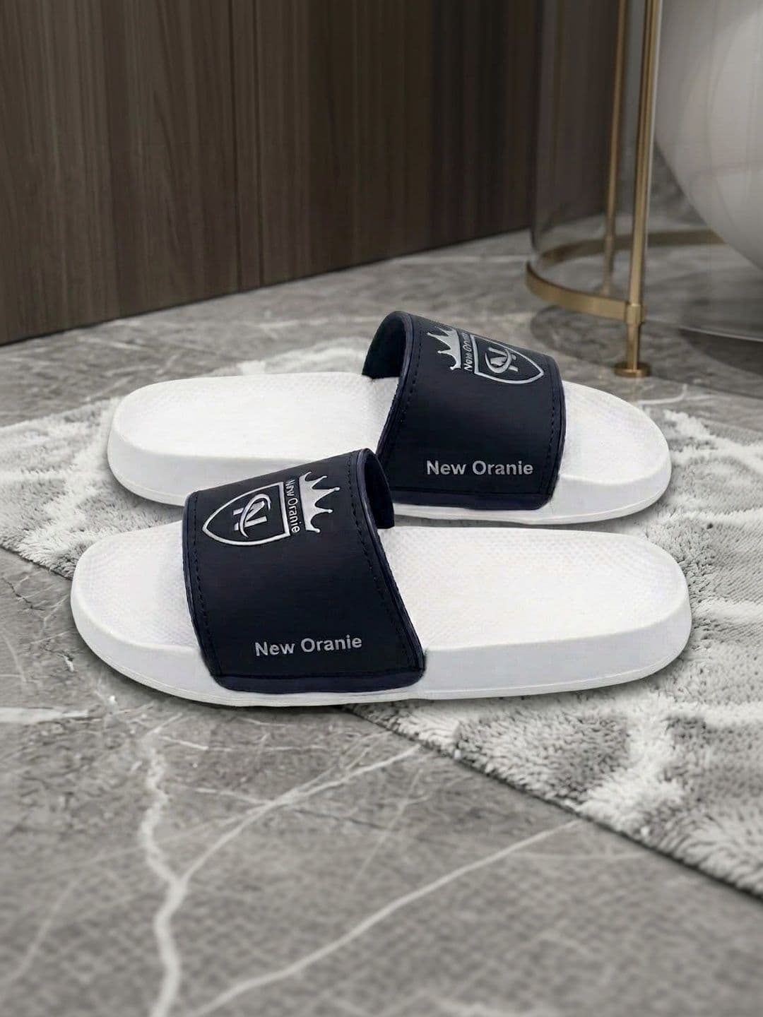 NEW ORANIE Men Printed Sliders thumbnail 3