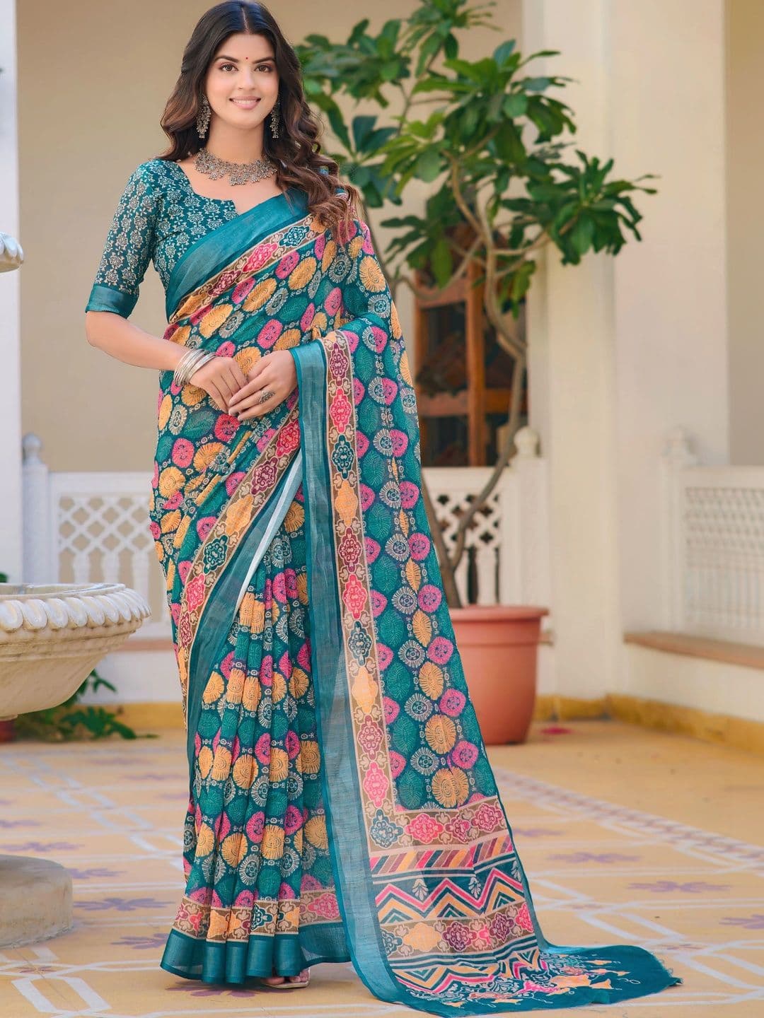 MANVAA Saree - view 1