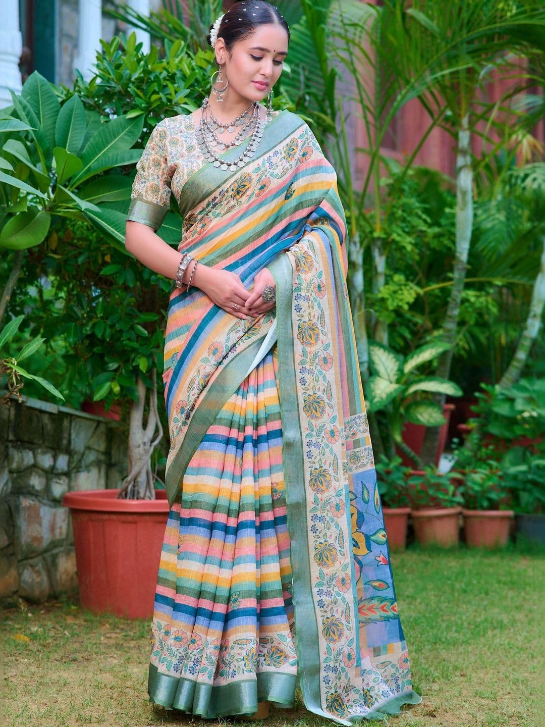 HERE&NOW Striped Saree - view 1