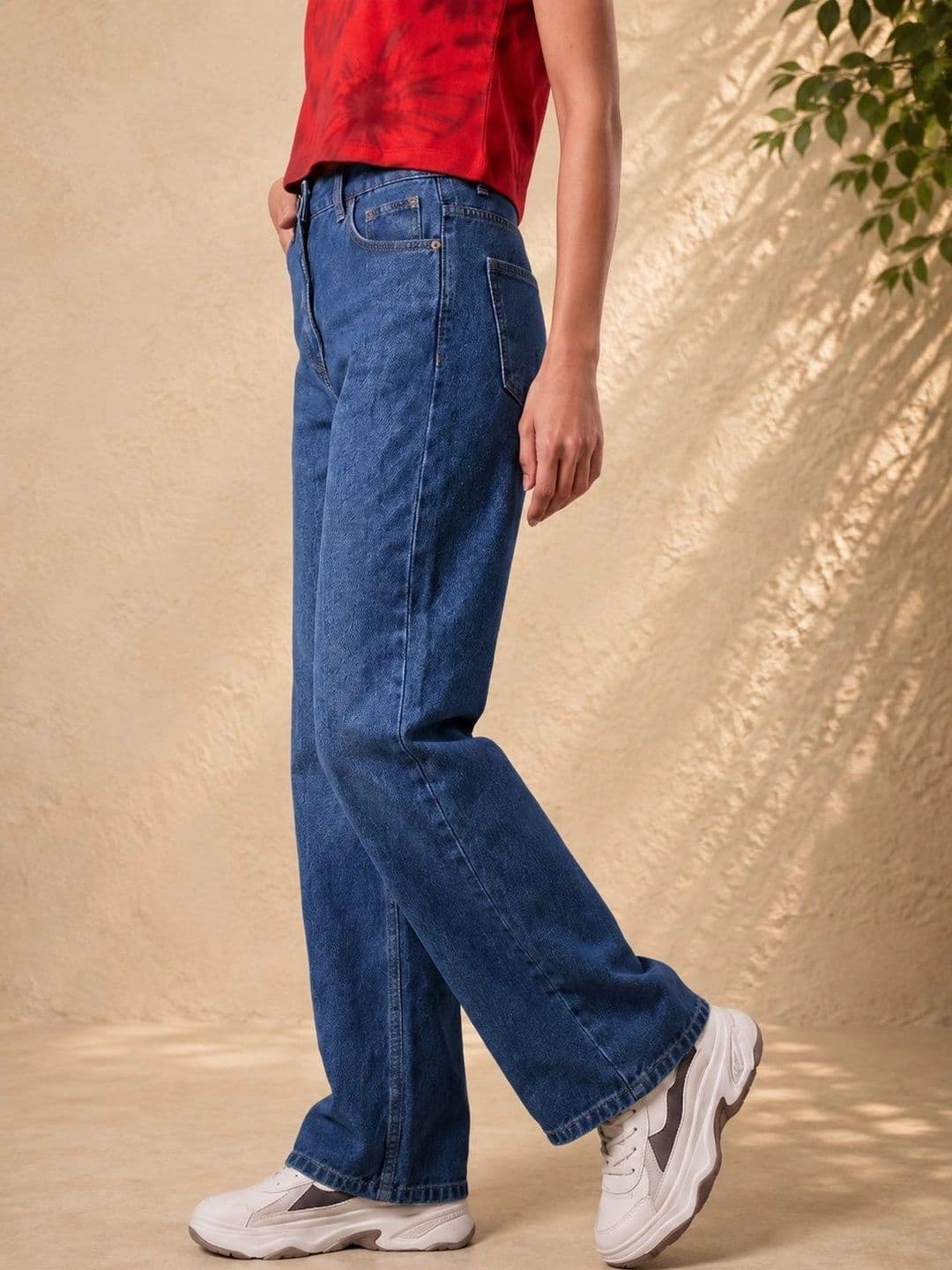 DressBerry Women Comfort Wide Leg High-Rise Light Fade Stretchable Jeans thumbnail 2