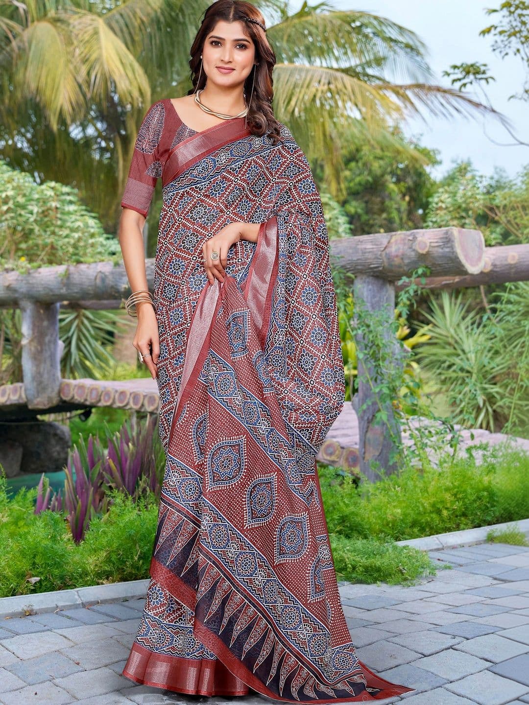 MANVAA Saree thumbnail 4