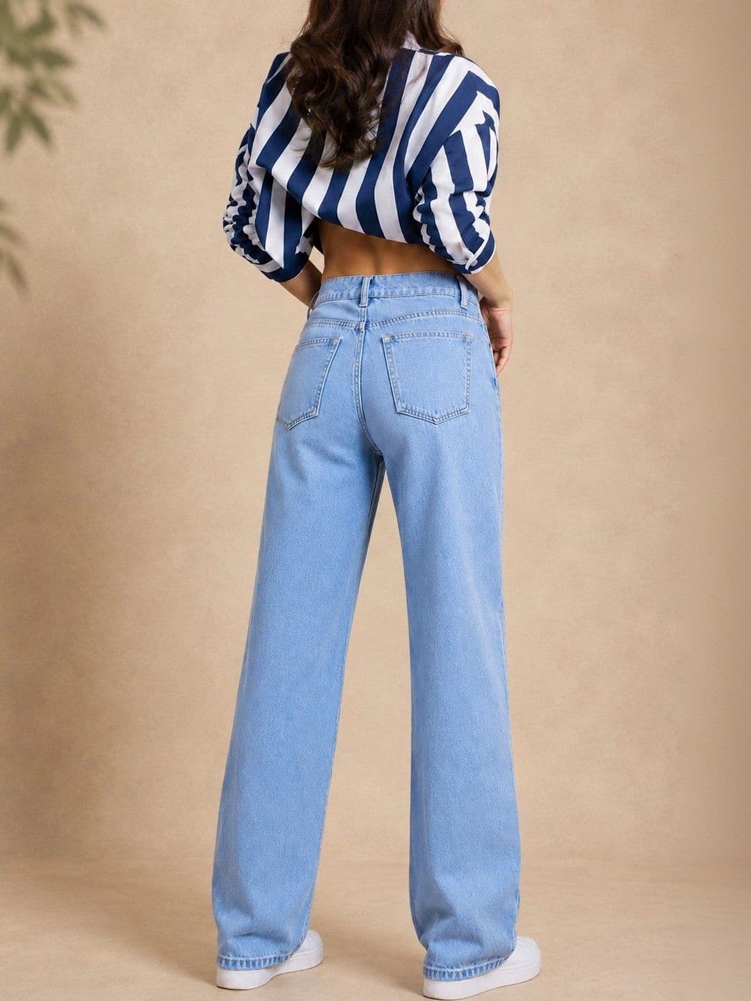 DressBerry Women Comfort Wide Leg High-Rise Light Fade Stretchable Jeans thumbnail 3