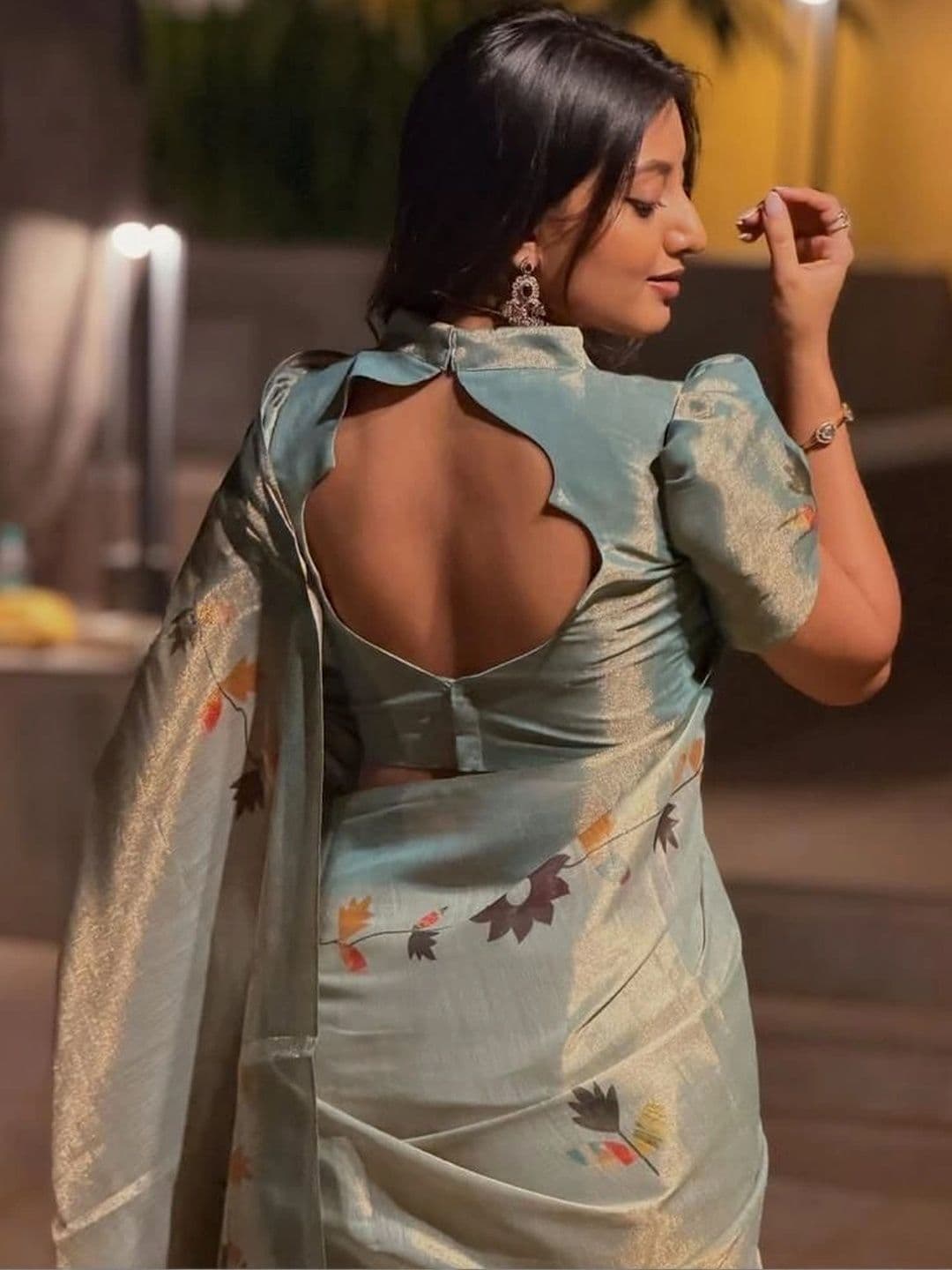 vidhyarani Women Floral Printed Modal Silk Saree thumbnail 3