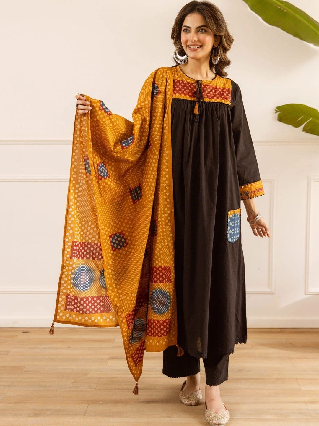 Sangria Women Ethnic Motifs Printed Empire Pure Cotton Kurta with Trousers & With Dupatta - view 1