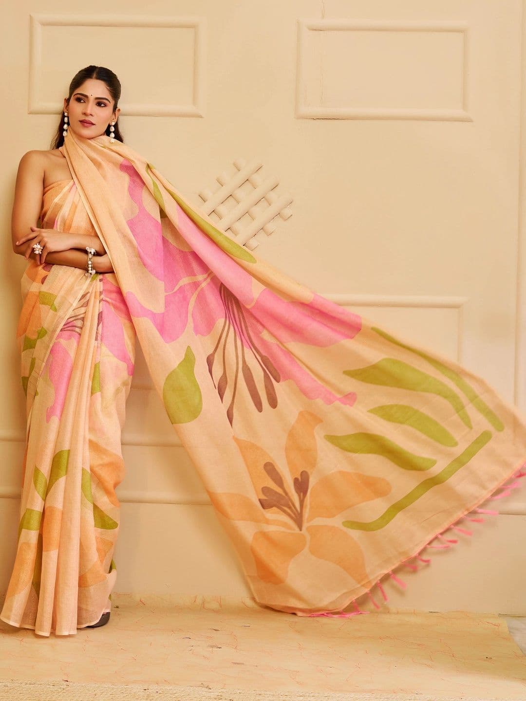 MANVAA Floral Silk Cotton Handloom Saree thumbnail 2