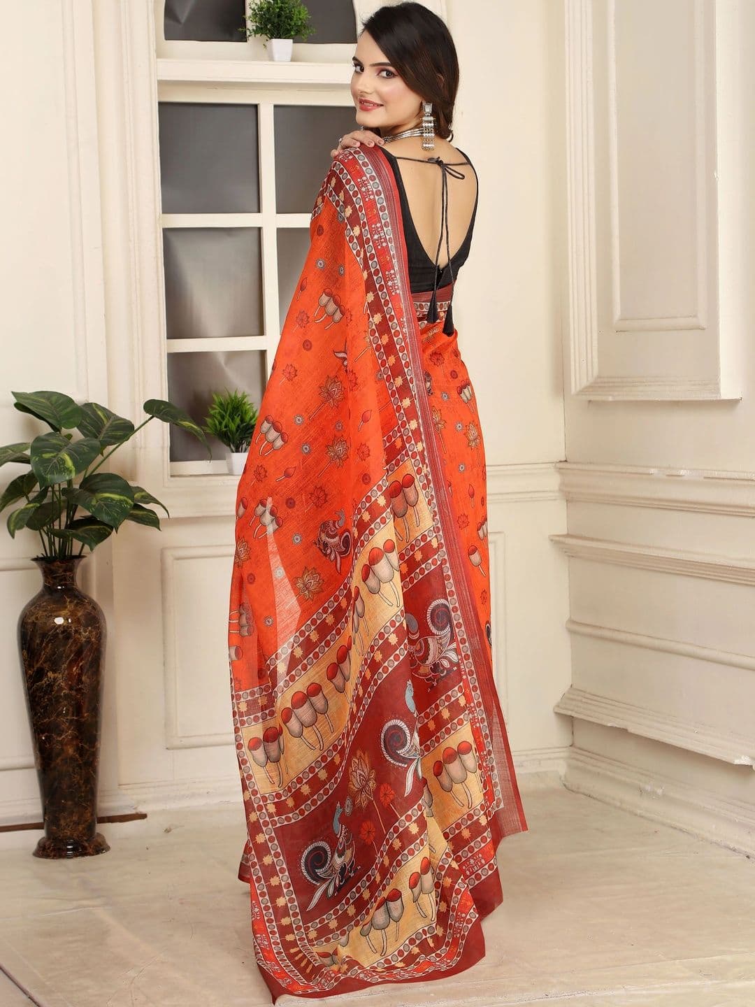 MANVAA  Women Printed Floral Saree thumbnail 3