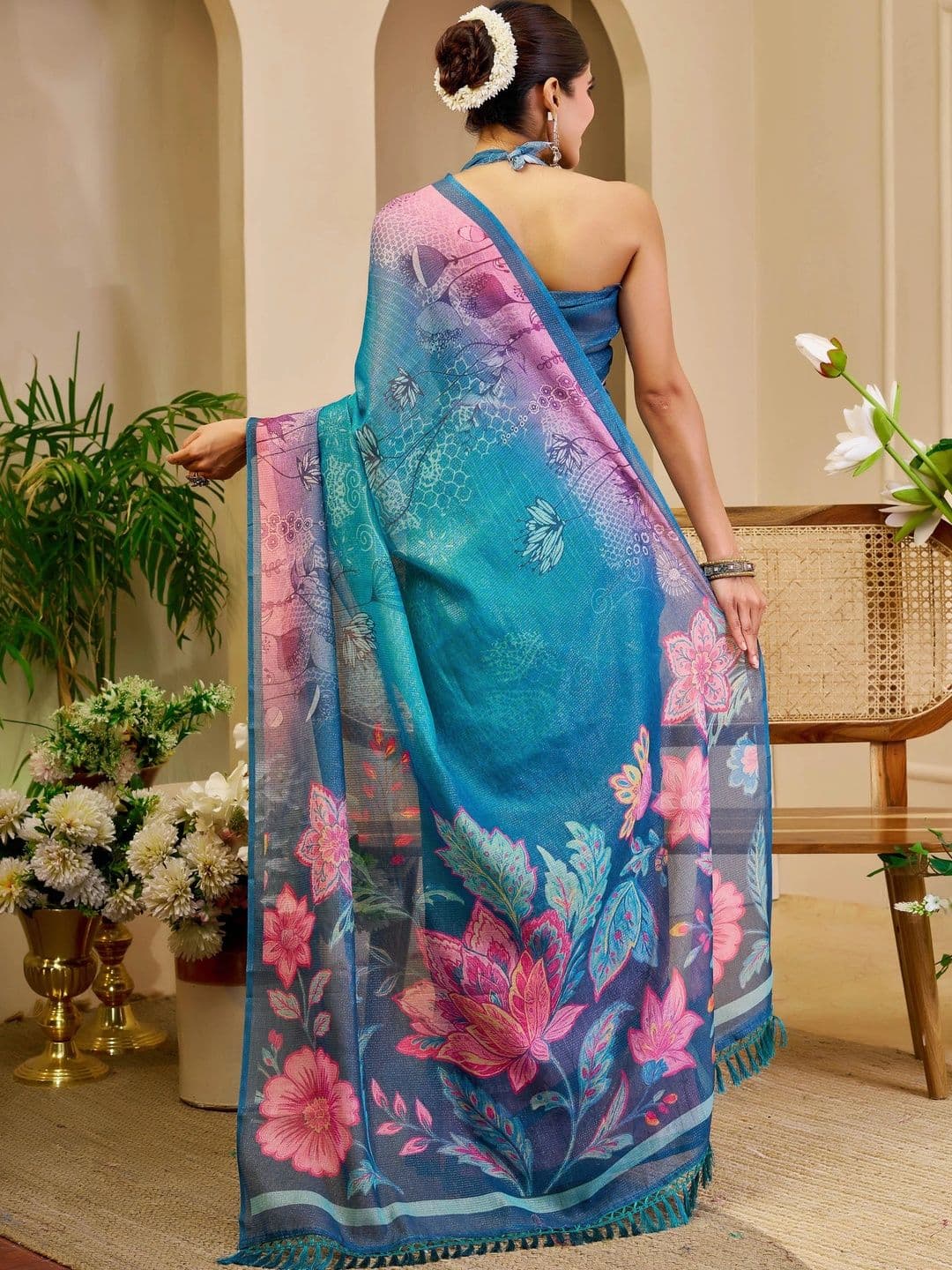 Maroosh Women Floral Silk Cotton Handloom Saree thumbnail 5