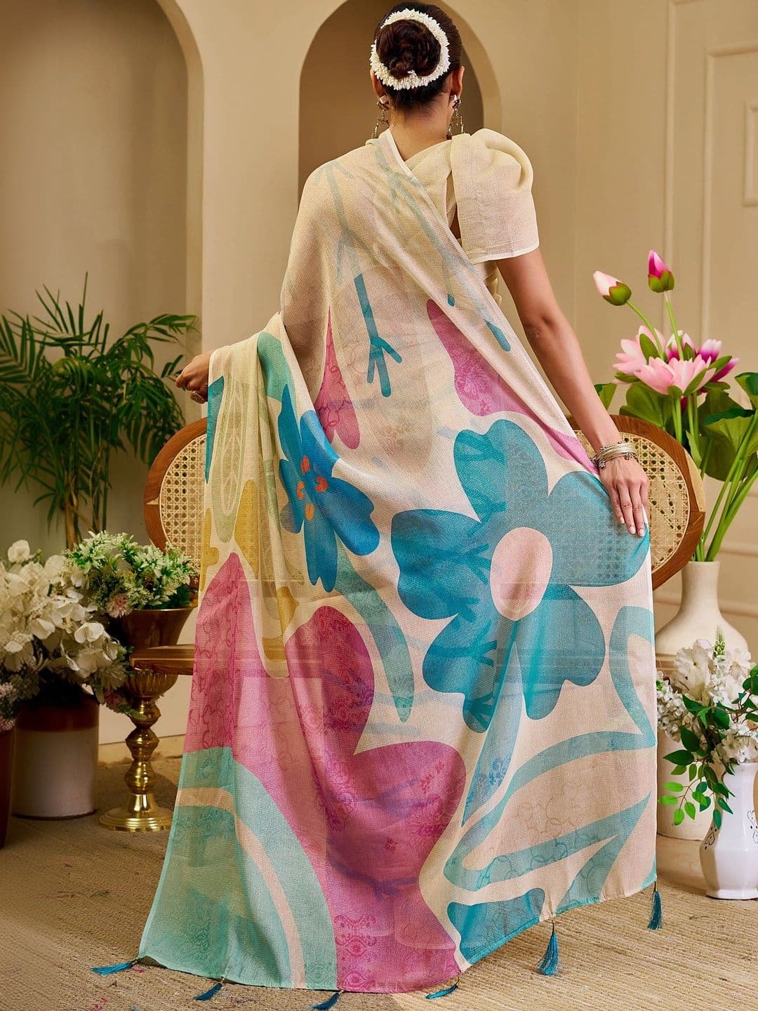 MANVAA Women  Floral Silk Cotton Handloom Saree thumbnail 3