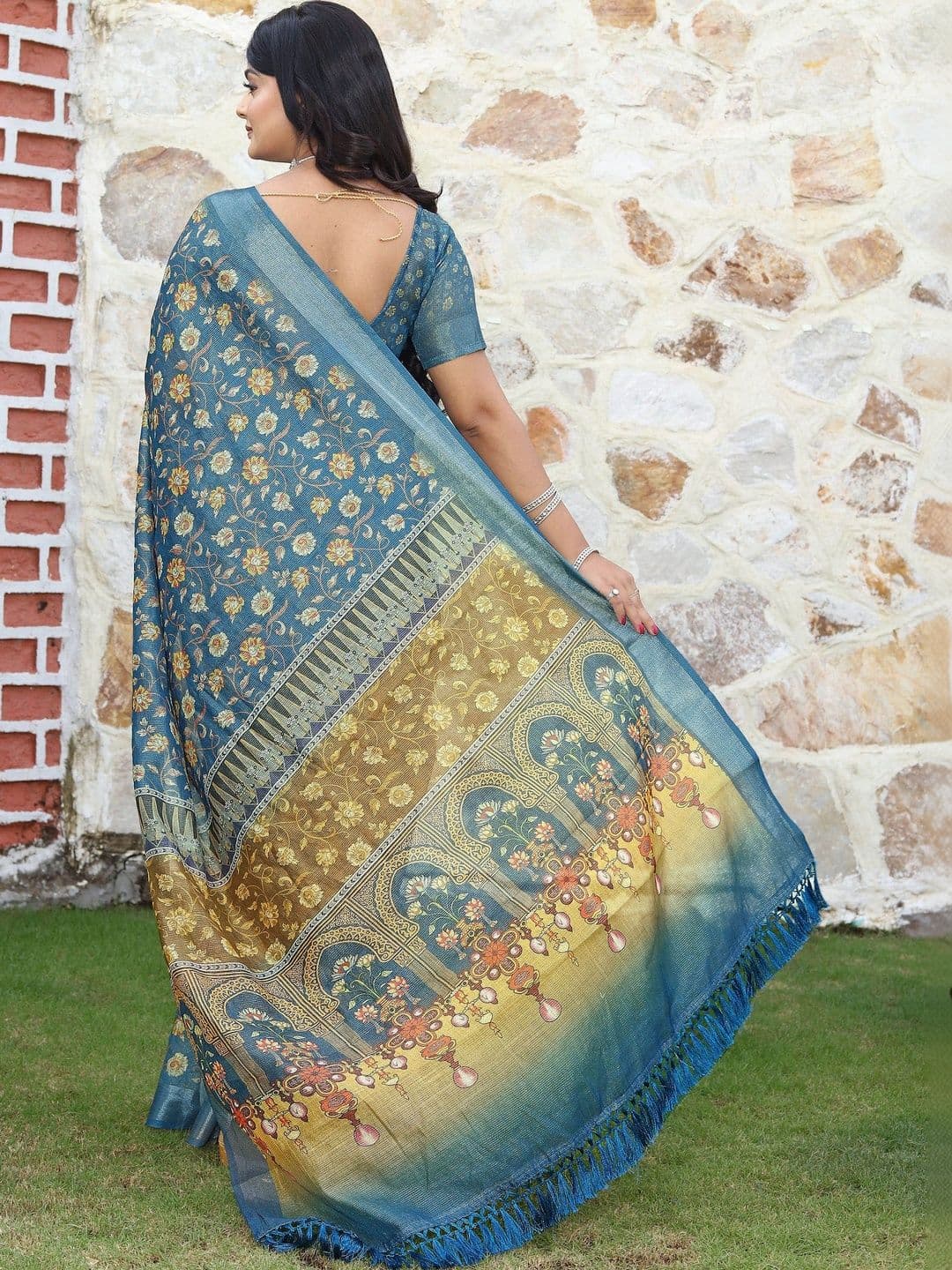 Maroosh Floral Silk Cotton Handloom Saree thumbnail 5