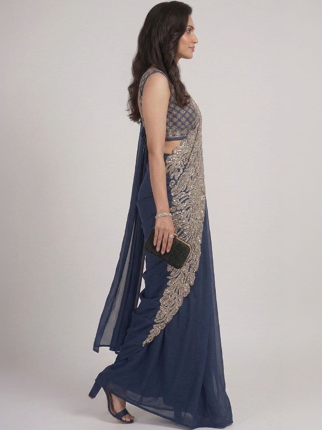 SmileyFashion Embellished Sequinned Pure Georgette Designer Saree thumbnail 2