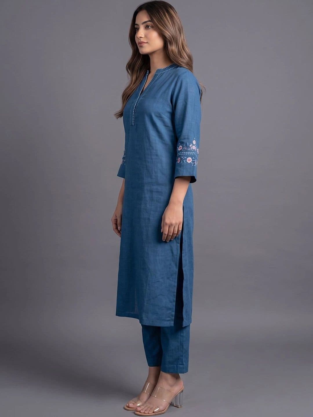 Navibhu Women Ethnic Motifs Embroidered Regular Thread Work Kurta with Trousers thumbnail 4