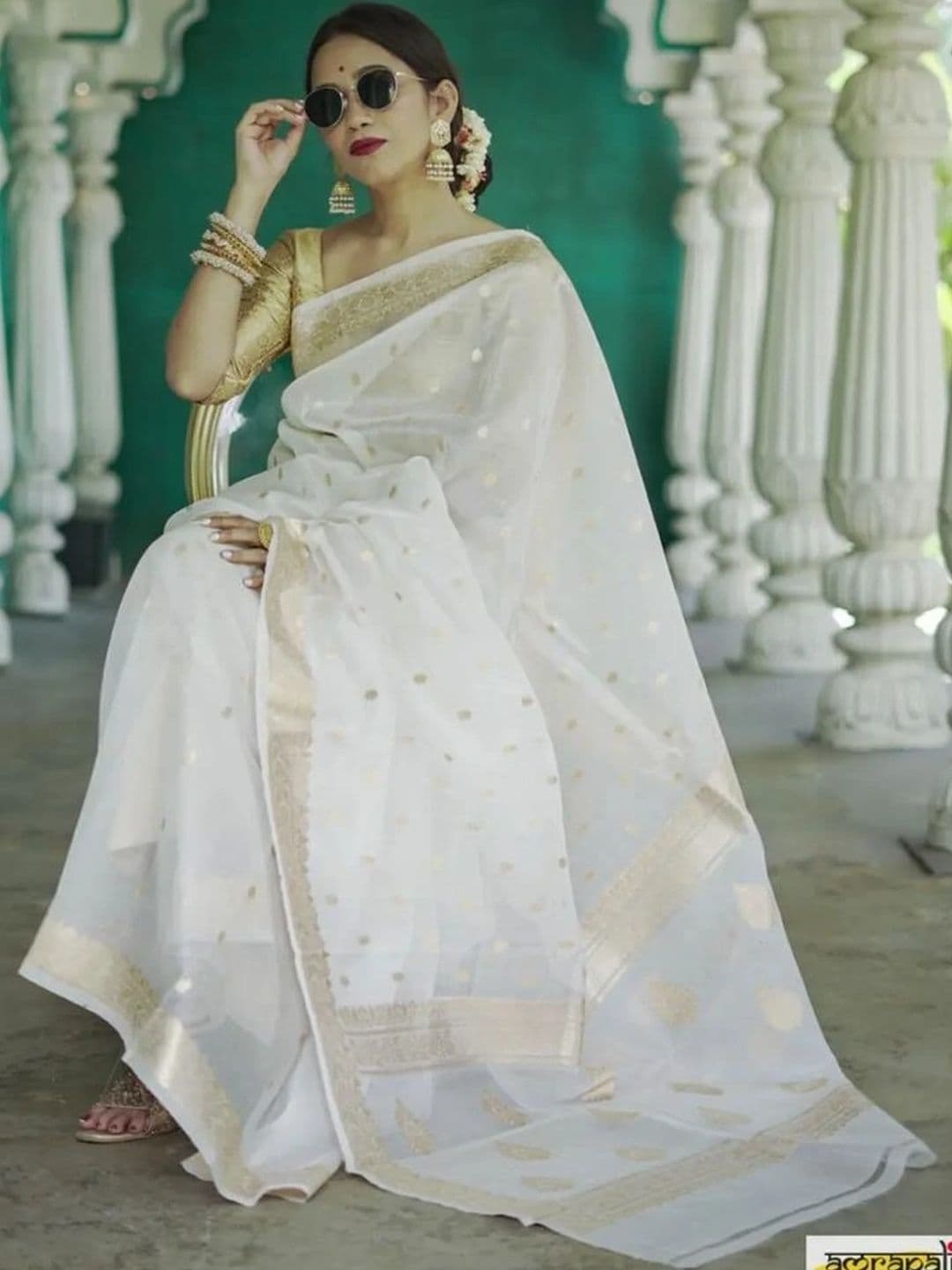 HERE&NOW Woven Design Zari Banarasi Saree thumbnail 2