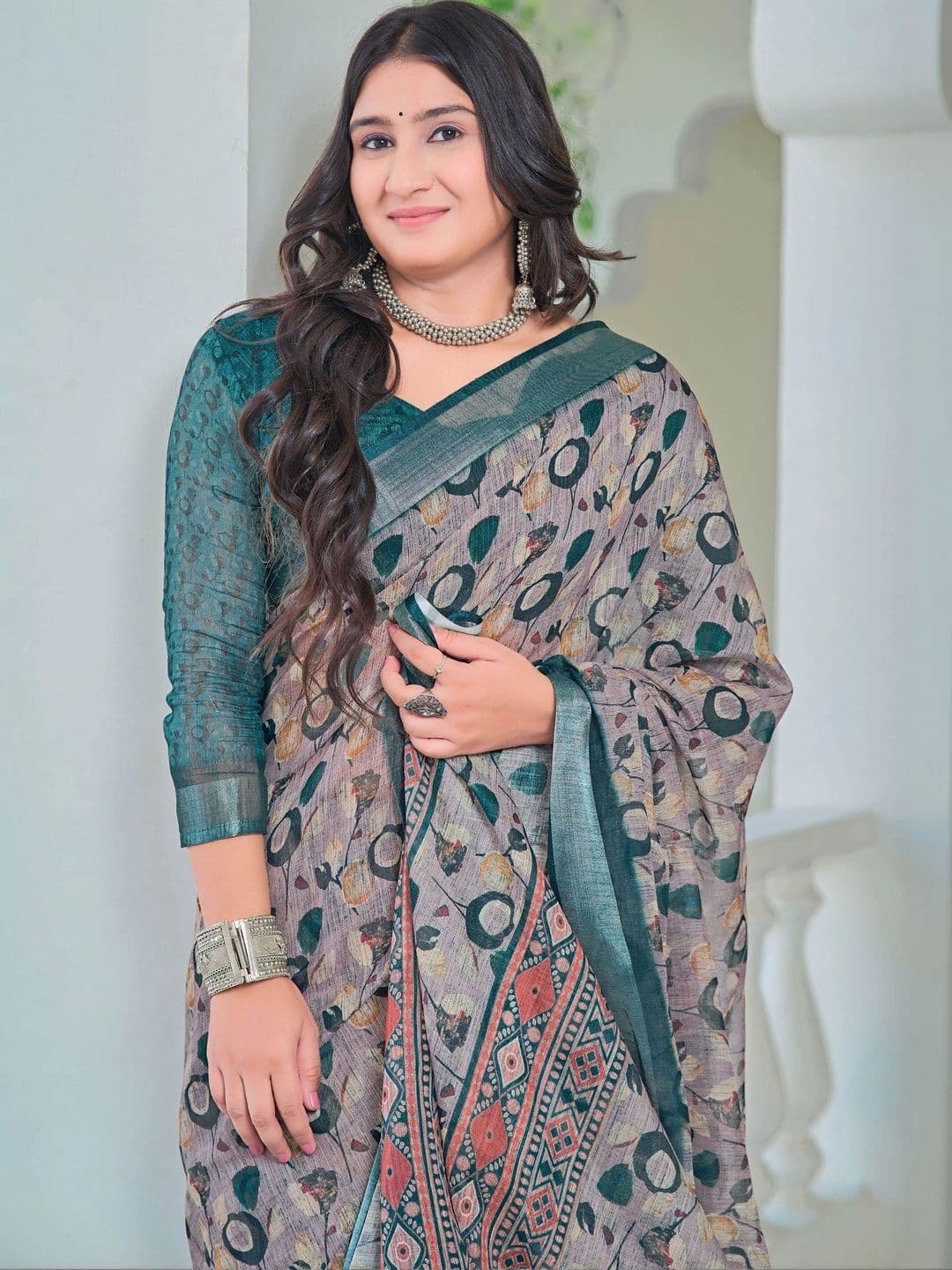 HERE&NOW Floral Fusion Saree thumbnail 6