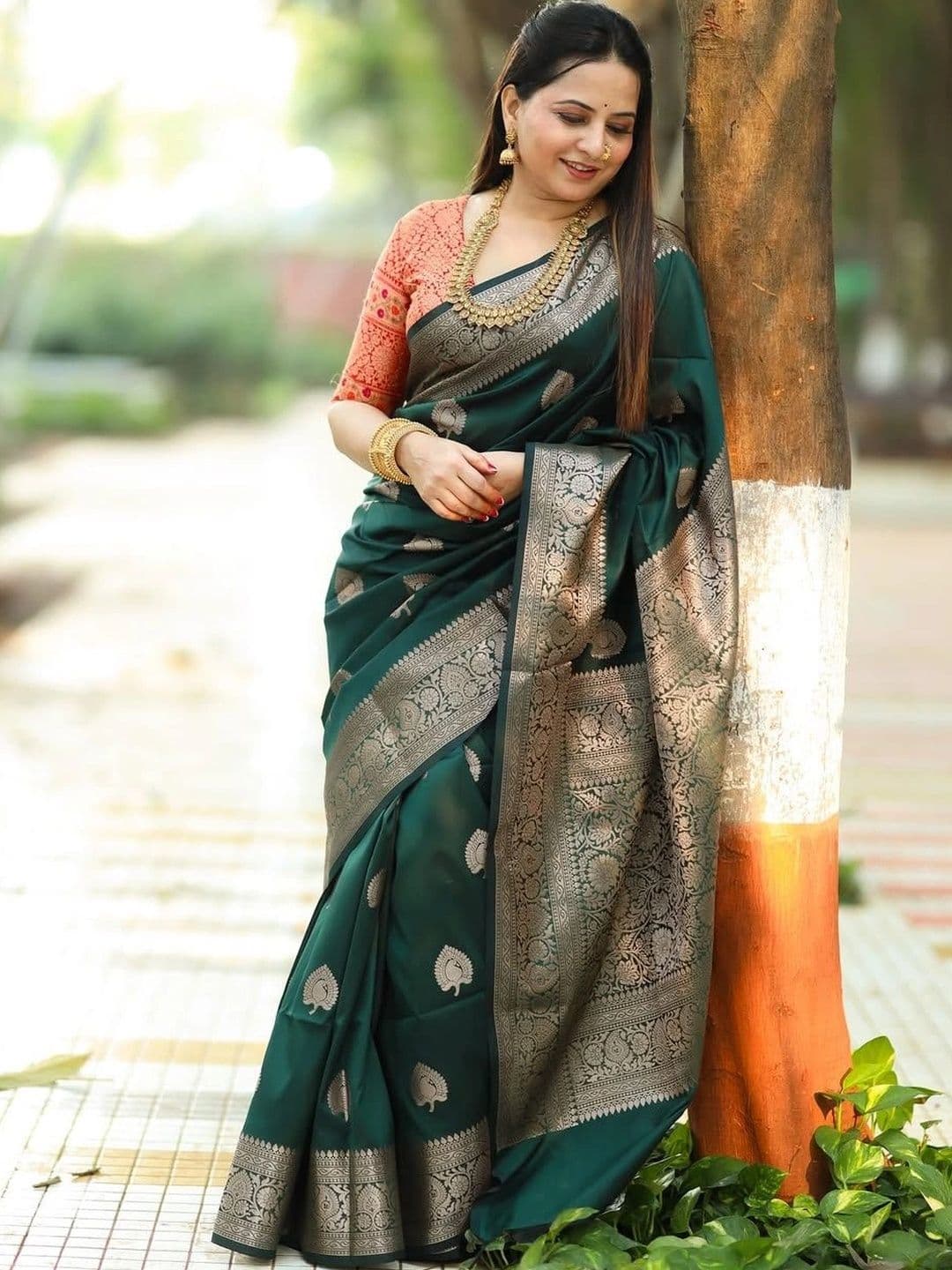 Mitera Woven Design Zari Silk Blend Banarasi Saree - view 1