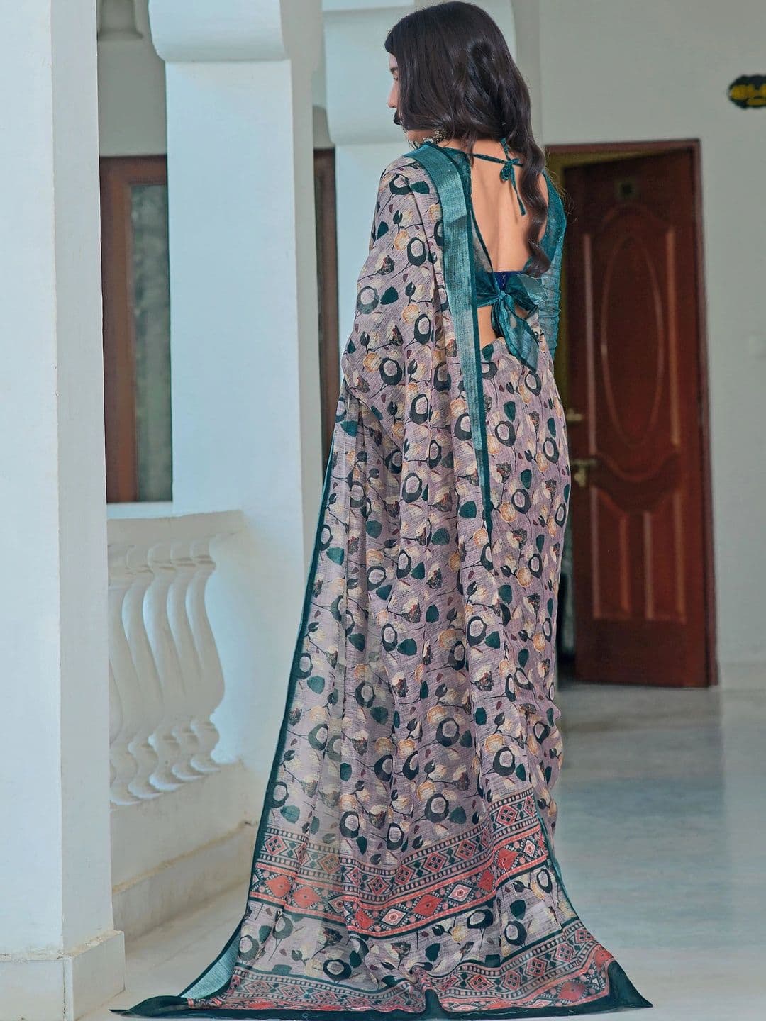 HERE&NOW Floral Fusion Saree thumbnail 3