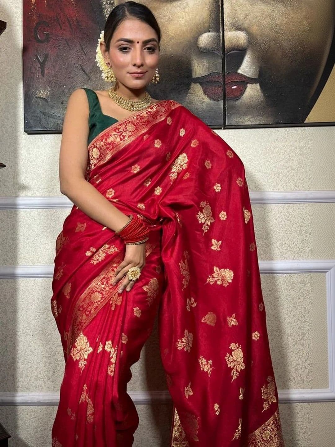 HERE&NOW Women Woven Design Zari Silk Blend Banarasi Saree thumbnail 3