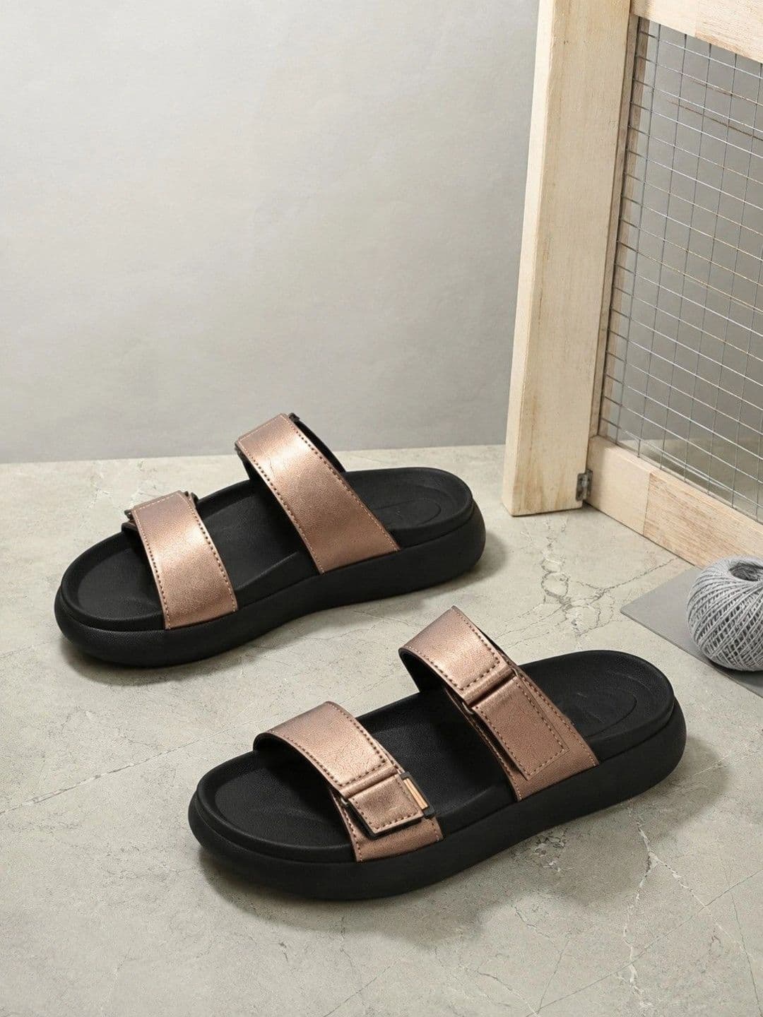 Mast & Harbour Men Comfort Sandals thumbnail 5