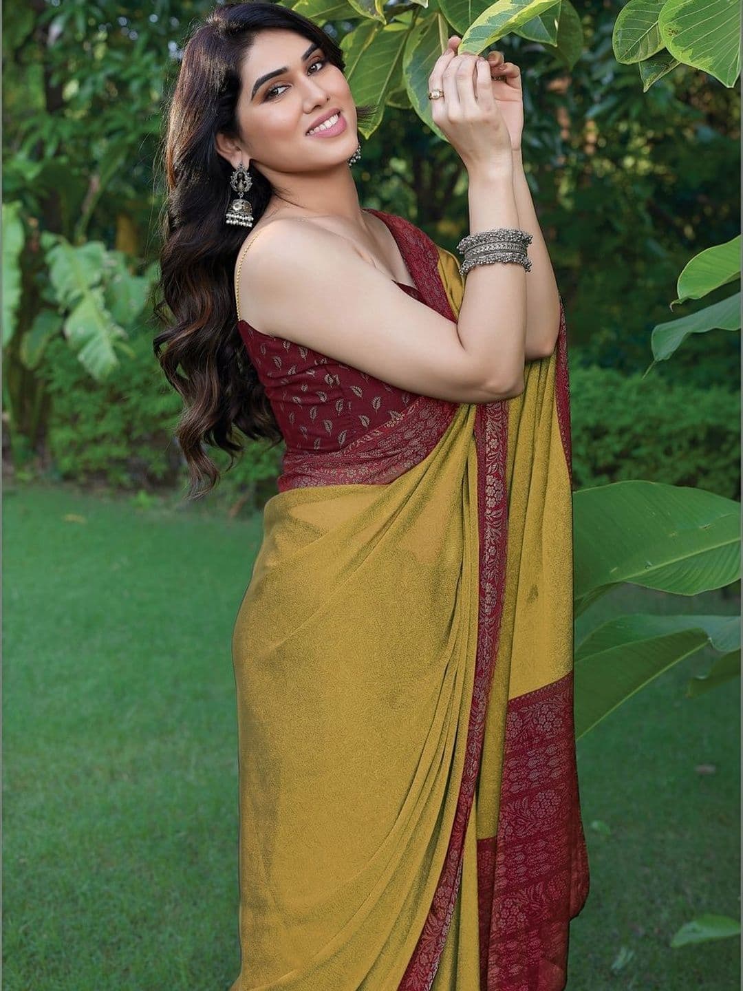KALINI Woven Design Zari Poly Chiffon Saree thumbnail 6
