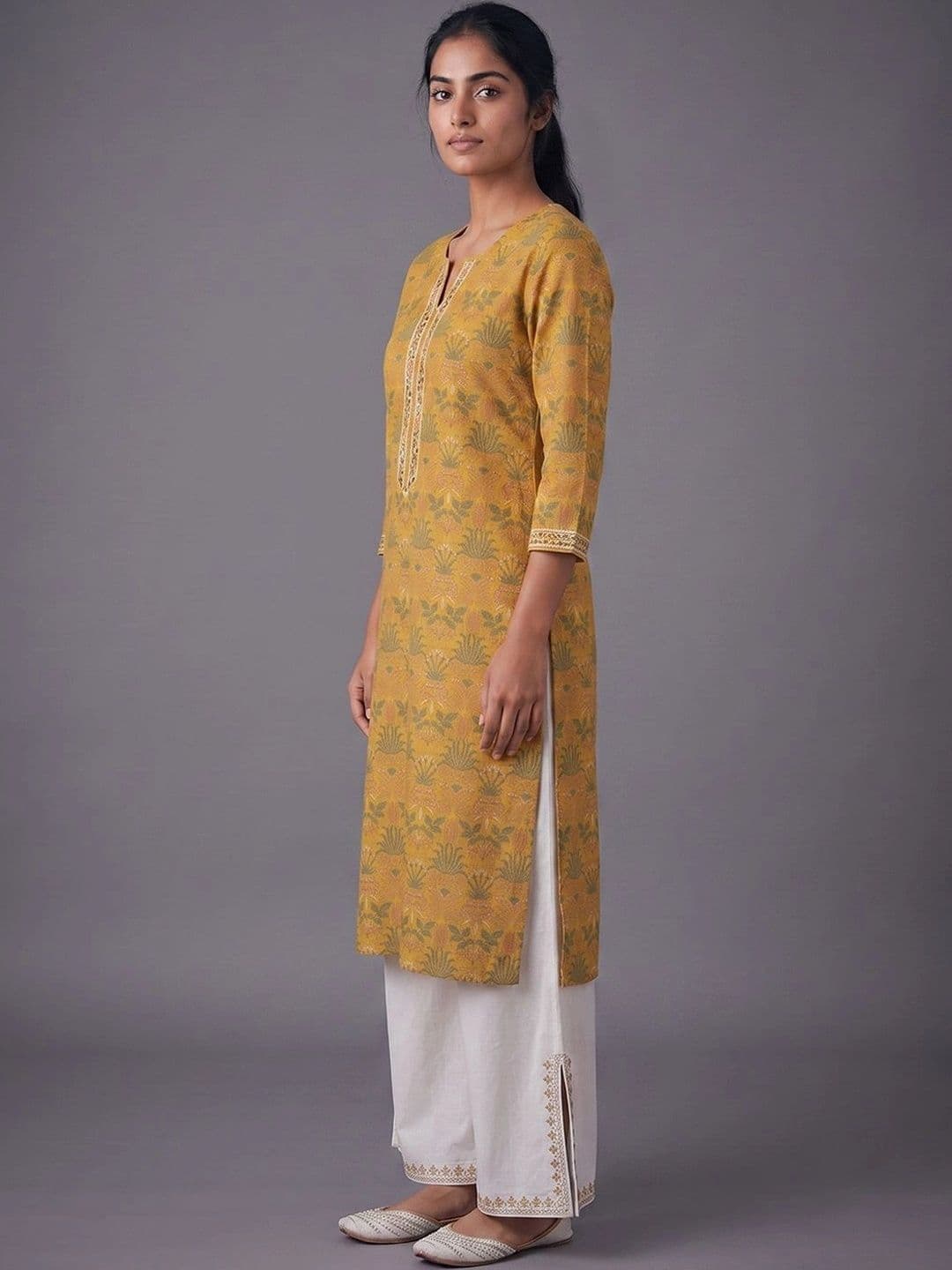 Navibhu Botanical Printed V-Neck Kurti thumbnail 2