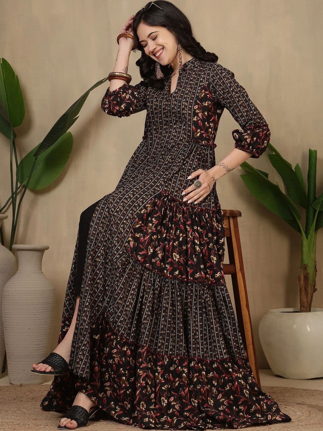 Sangria Women Floral Printed Floral Anarkali Kurta thumbnail 5