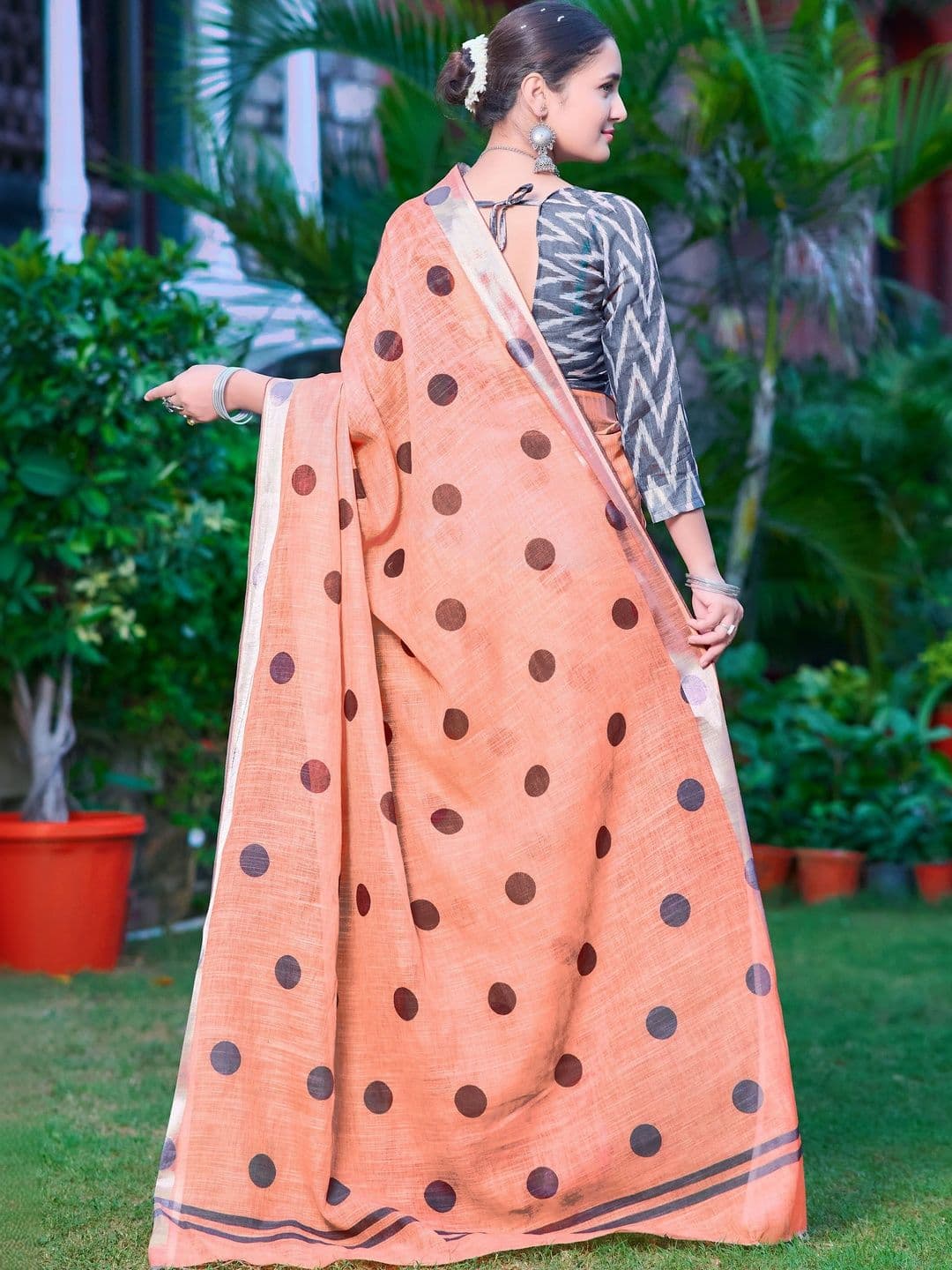 MANVAA Polka Dot Saree thumbnail 3